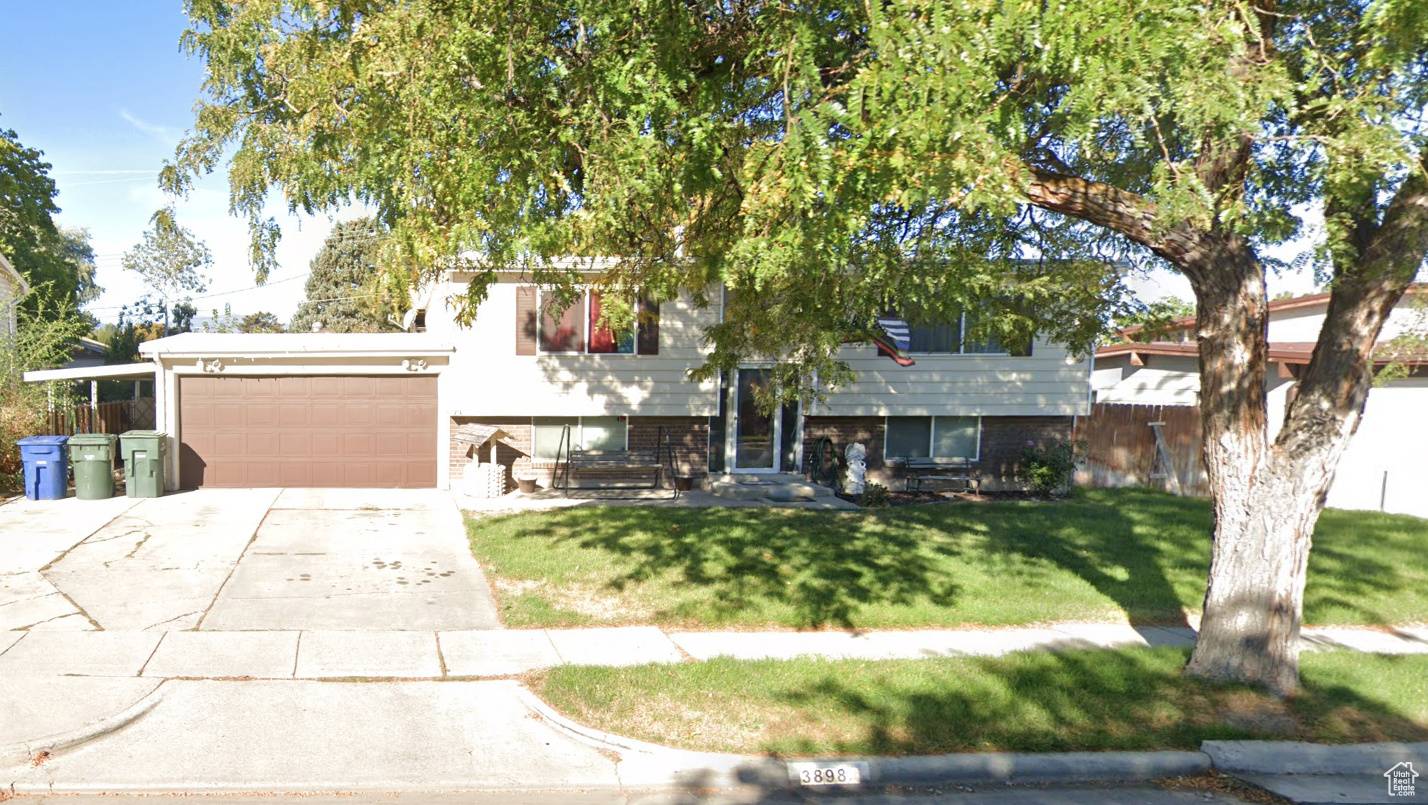 West Valley City, UT 84119,3898 S ANN DR W