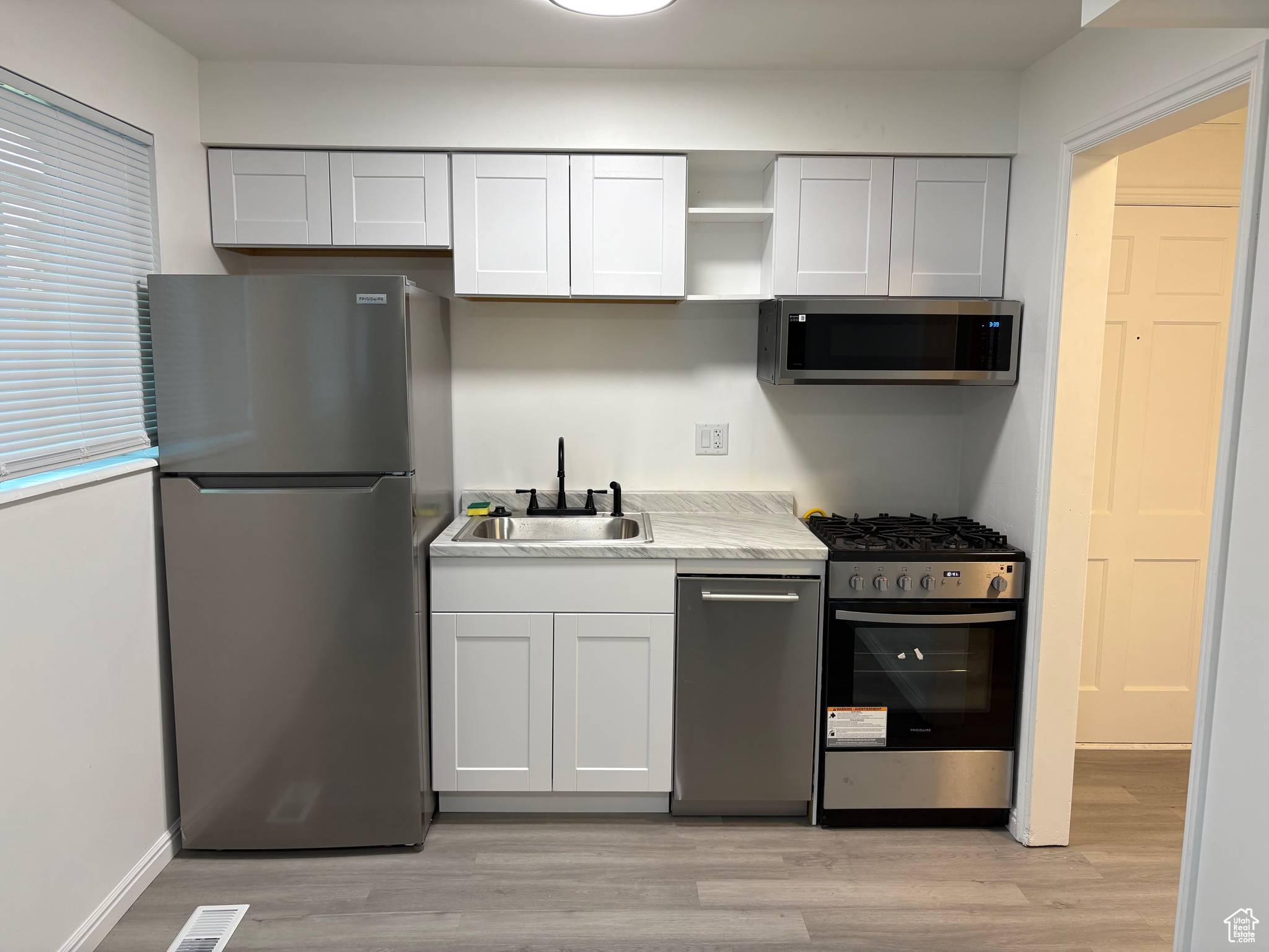 Holladay, UT 84117,2220 E MURRAY HOLLADAY RD #109