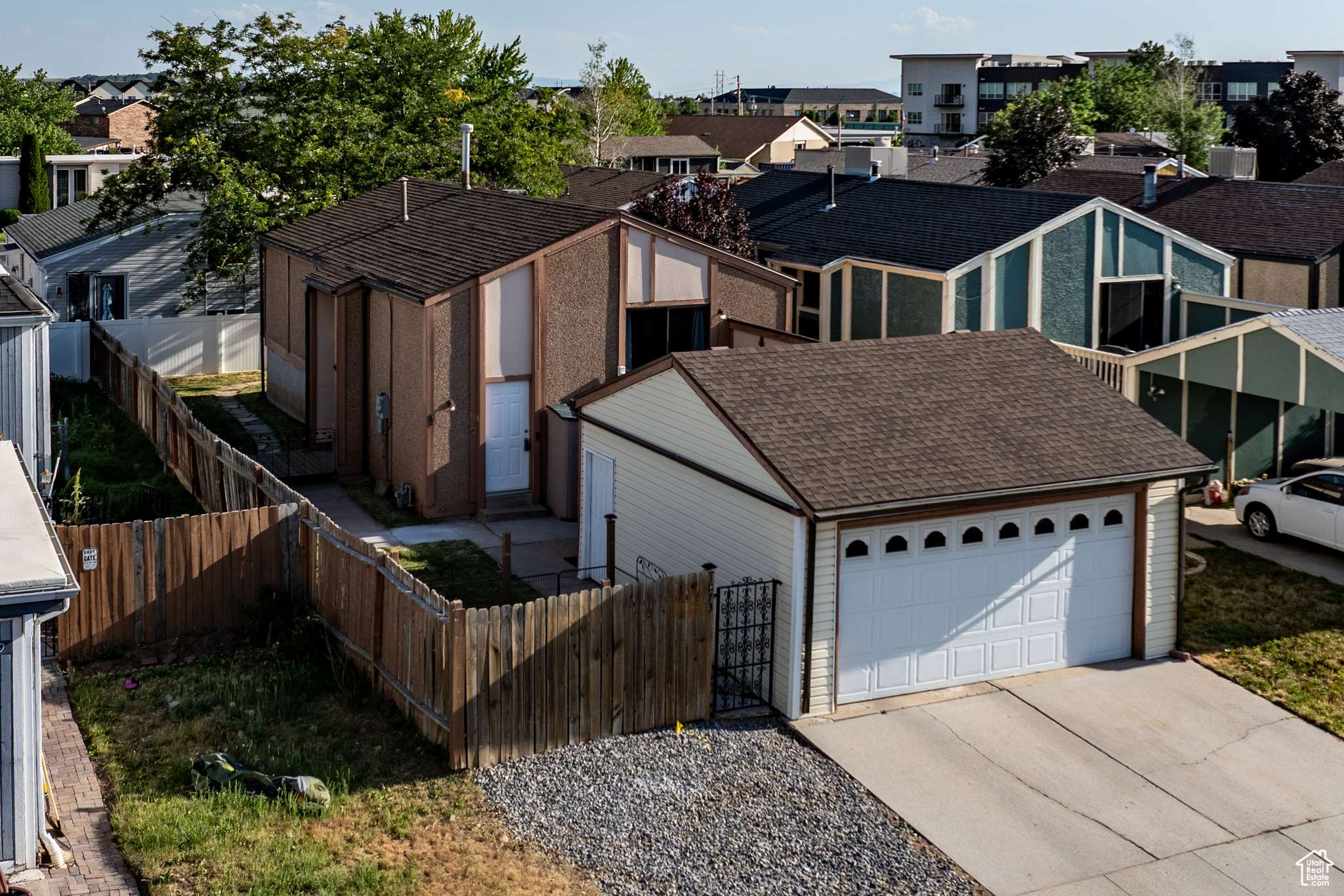 South Ogden, UT 84403,1873 E 5750 S