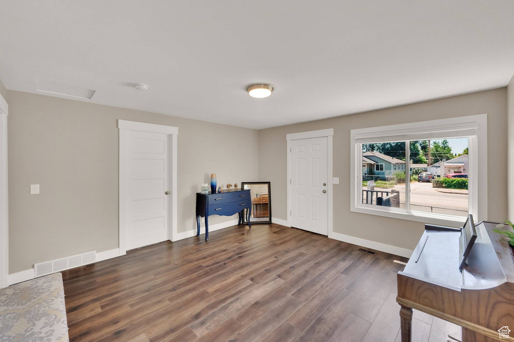 South Salt Lake, UT 84115,209 E 2700 S