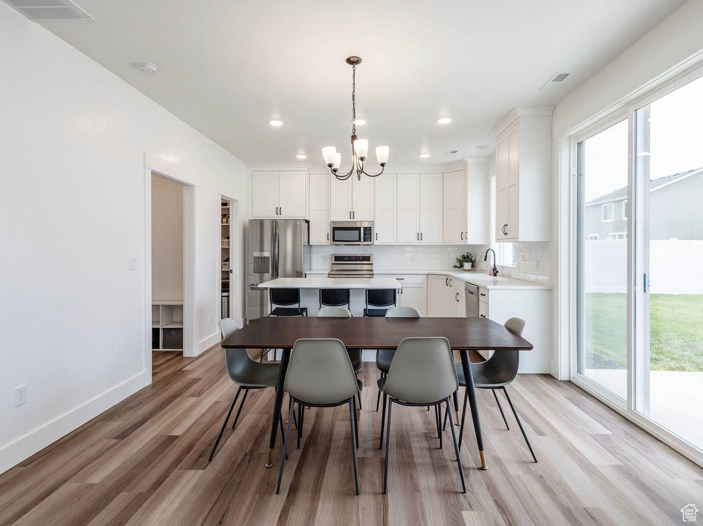Nibley, UT 84321,374 W ROPELATO DR S