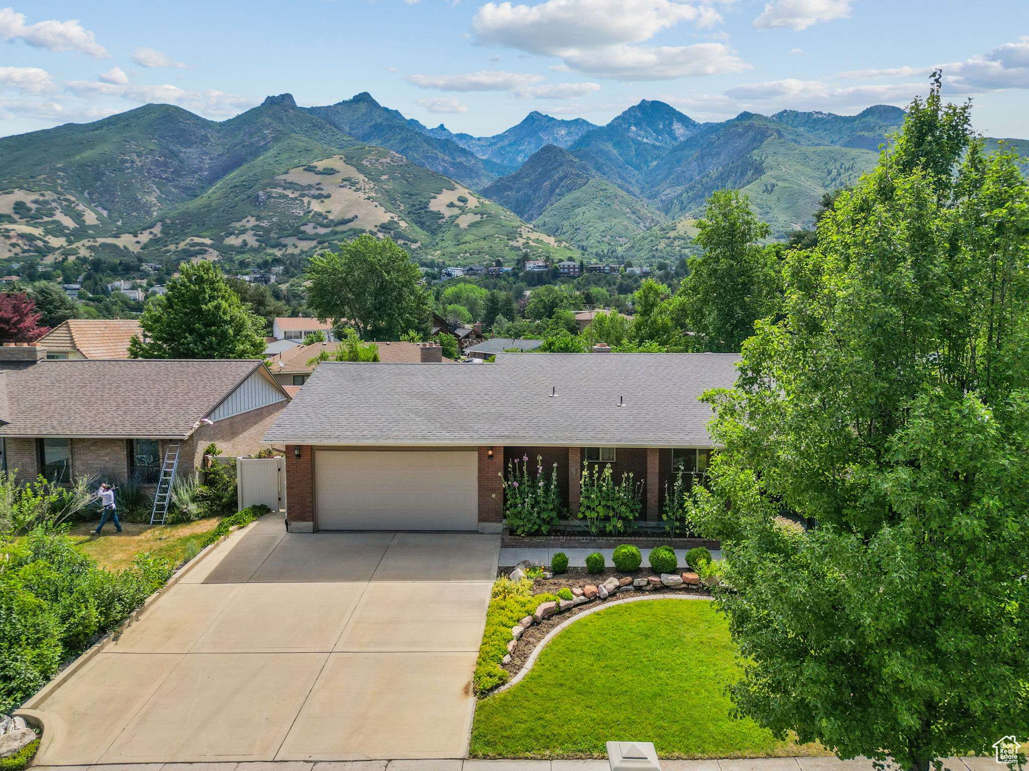 Cottonwood Heights, UT 84093,8711 S RUSTLER RD