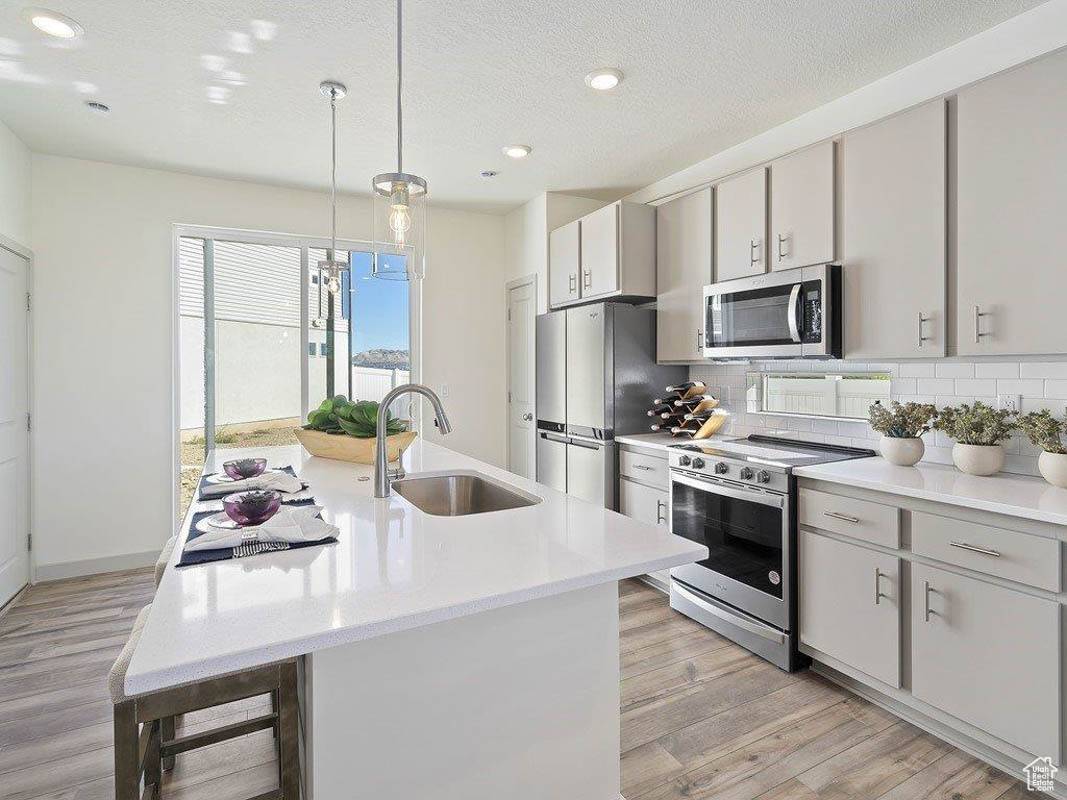 Saratoga Springs, UT 84045,344 N BROADWAY DR #1017