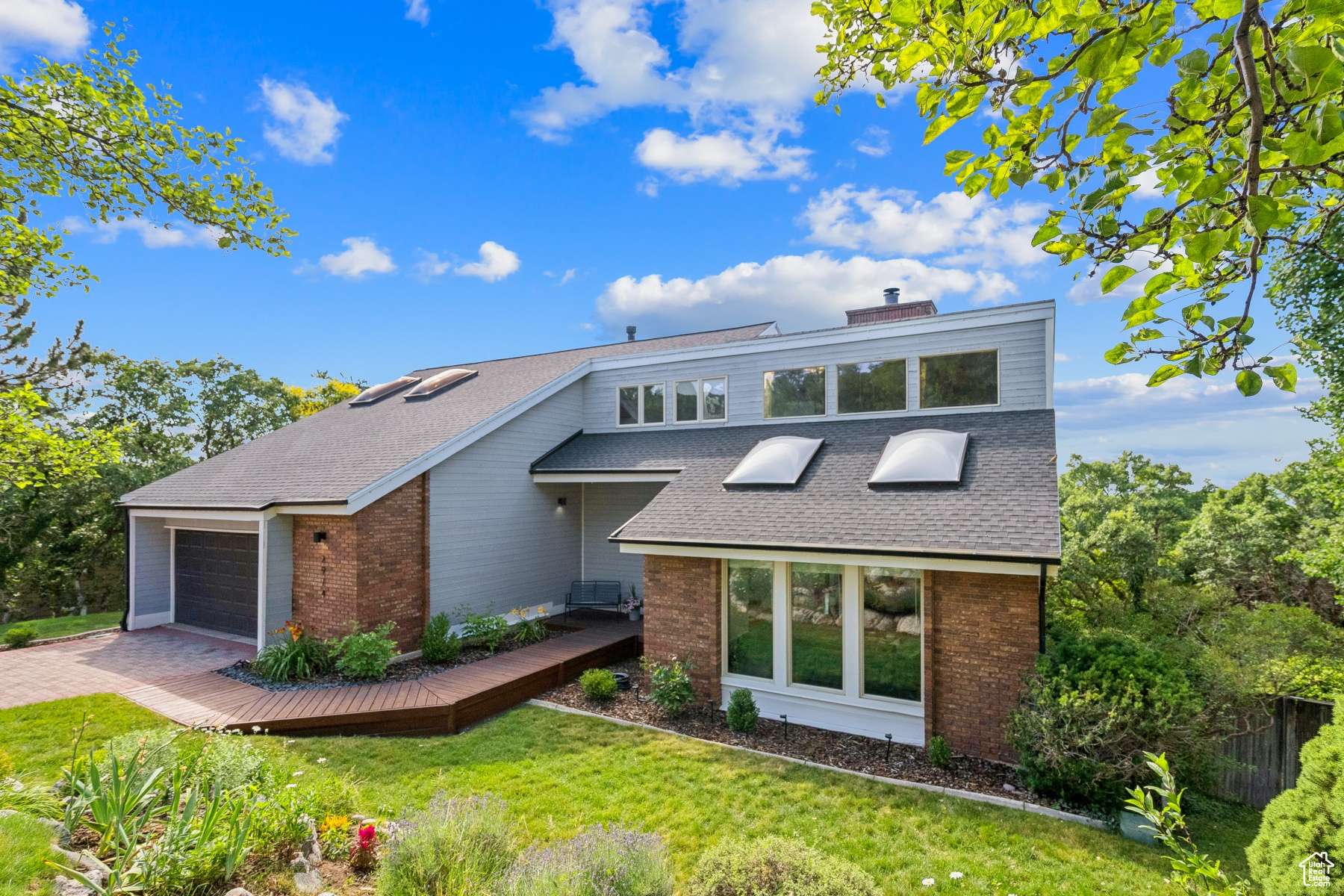 Bountiful, UT 84010,2974 OAKWOOD DR