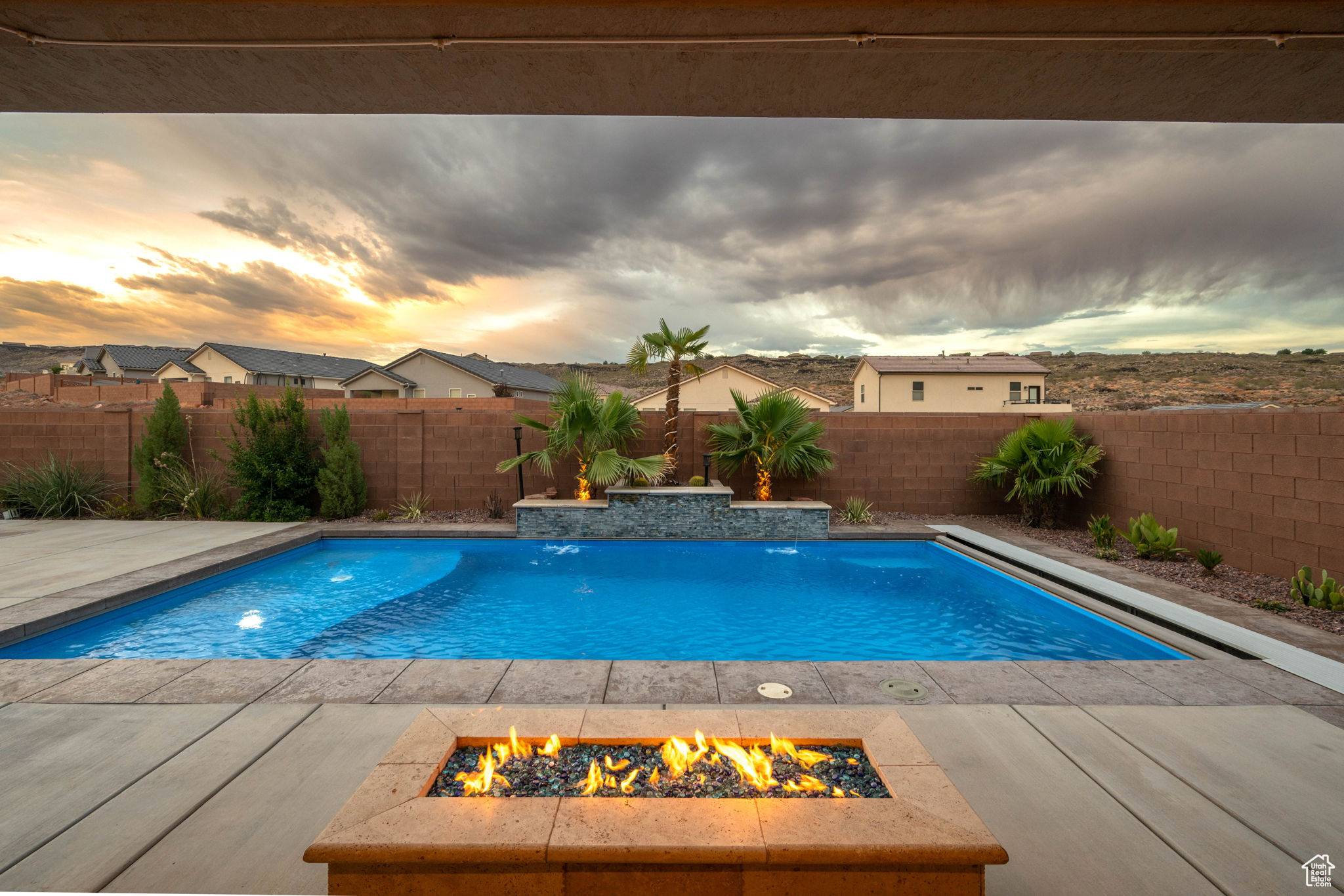 Washington, UT 84780,886 N SANDY TALUS DR
