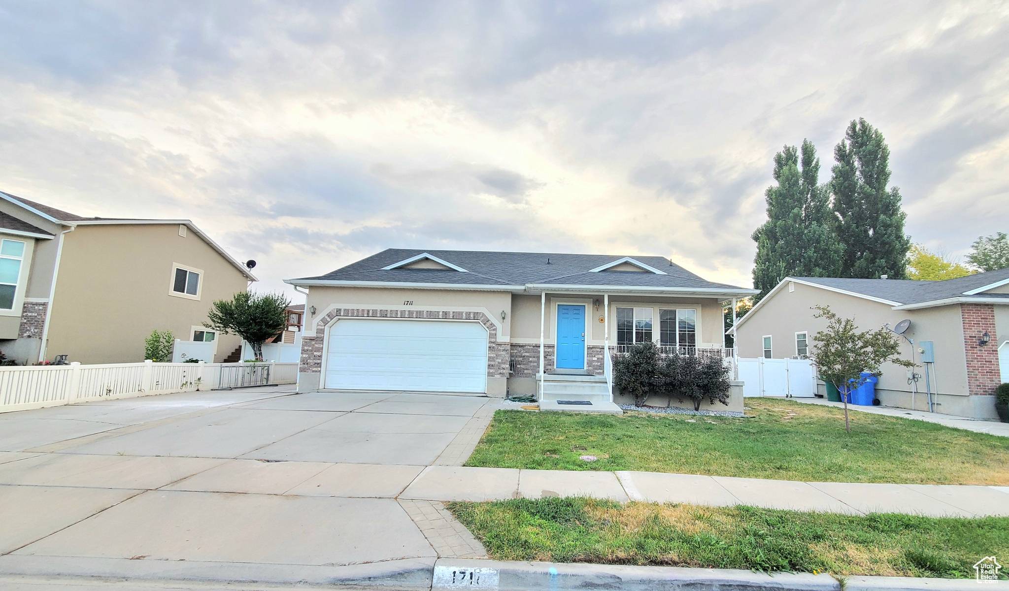 Lehi, UT 84043,1711 N 2520 W
