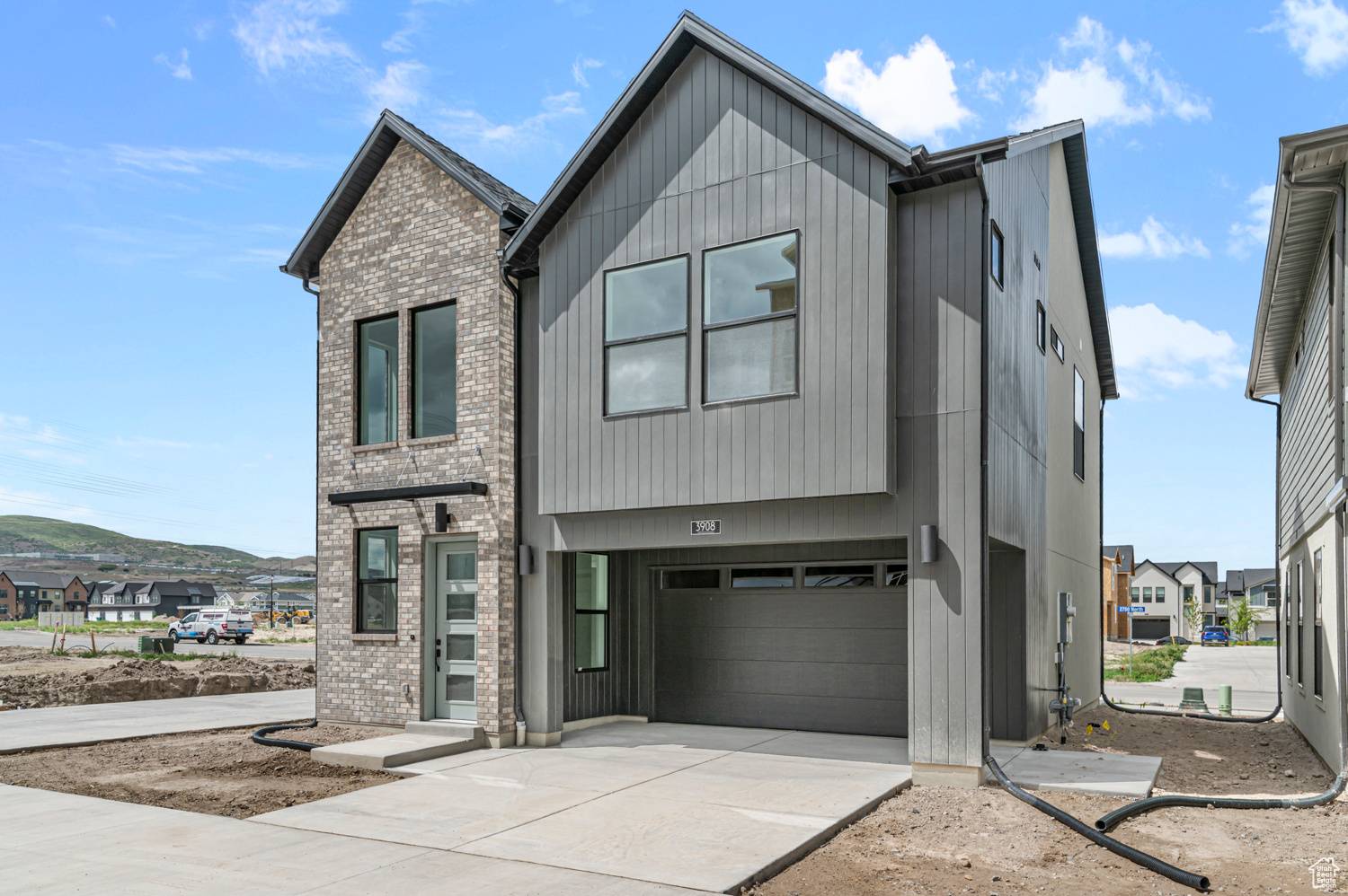 Lehi, UT 84043,3908 W 2720 N