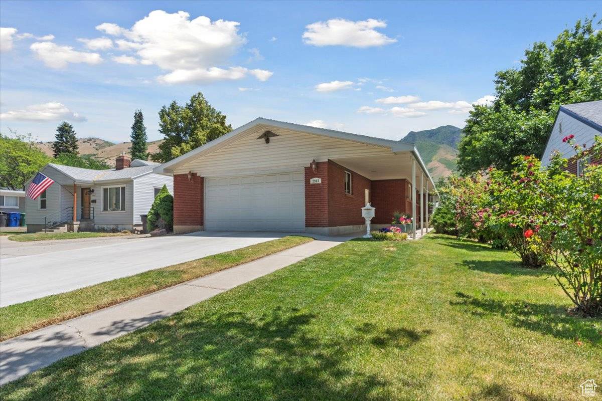 Salt Lake City, UT 84109,2963 S GRACE ST E