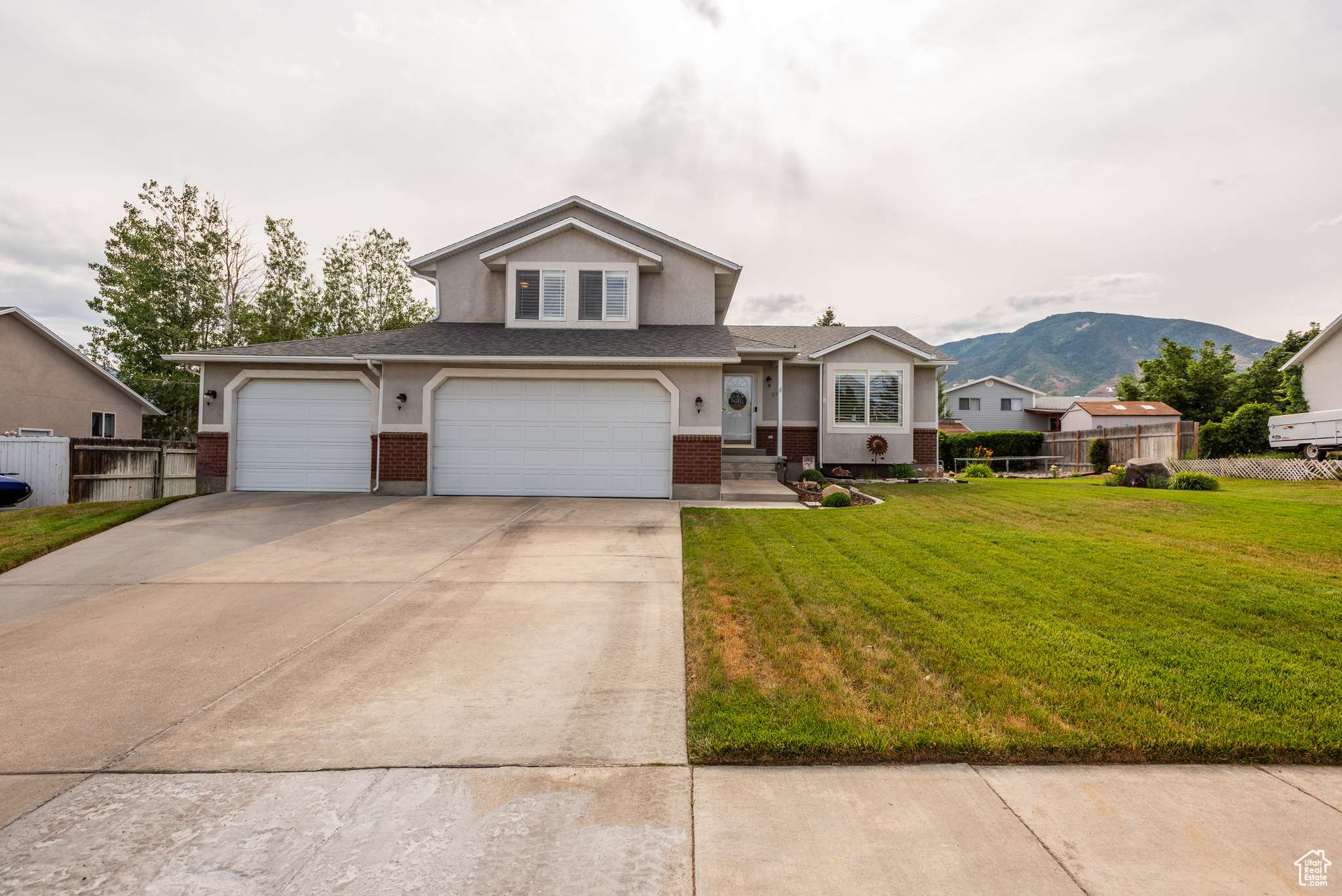 Tooele, UT 84074,576 MAYO DR N
