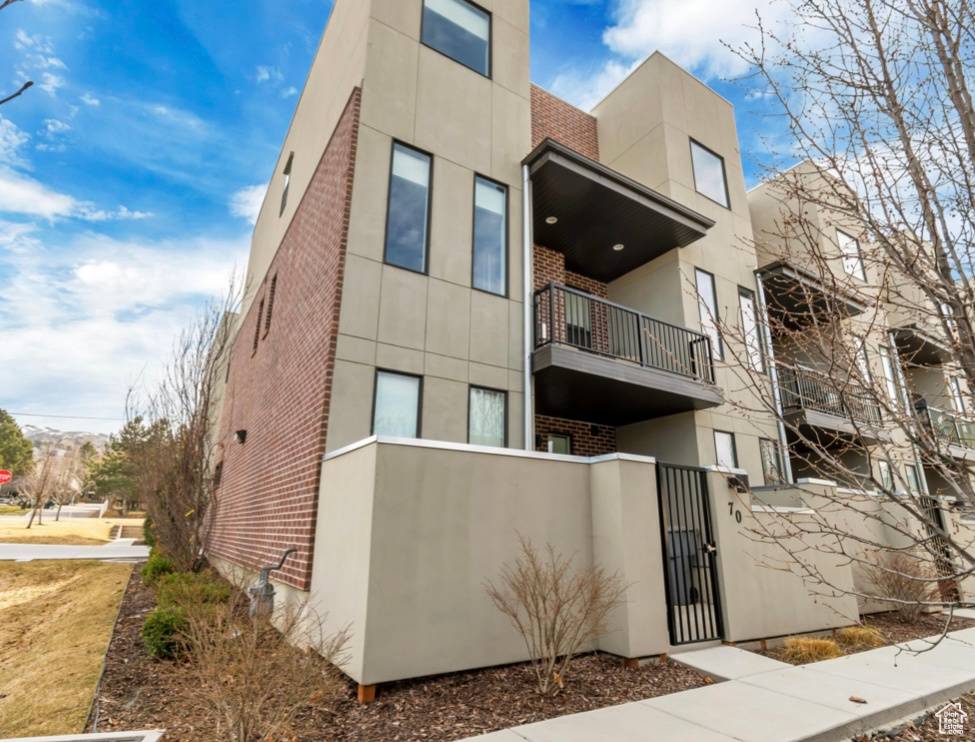 North Salt Lake, UT 84054,70 E NORTHTOWN LN N