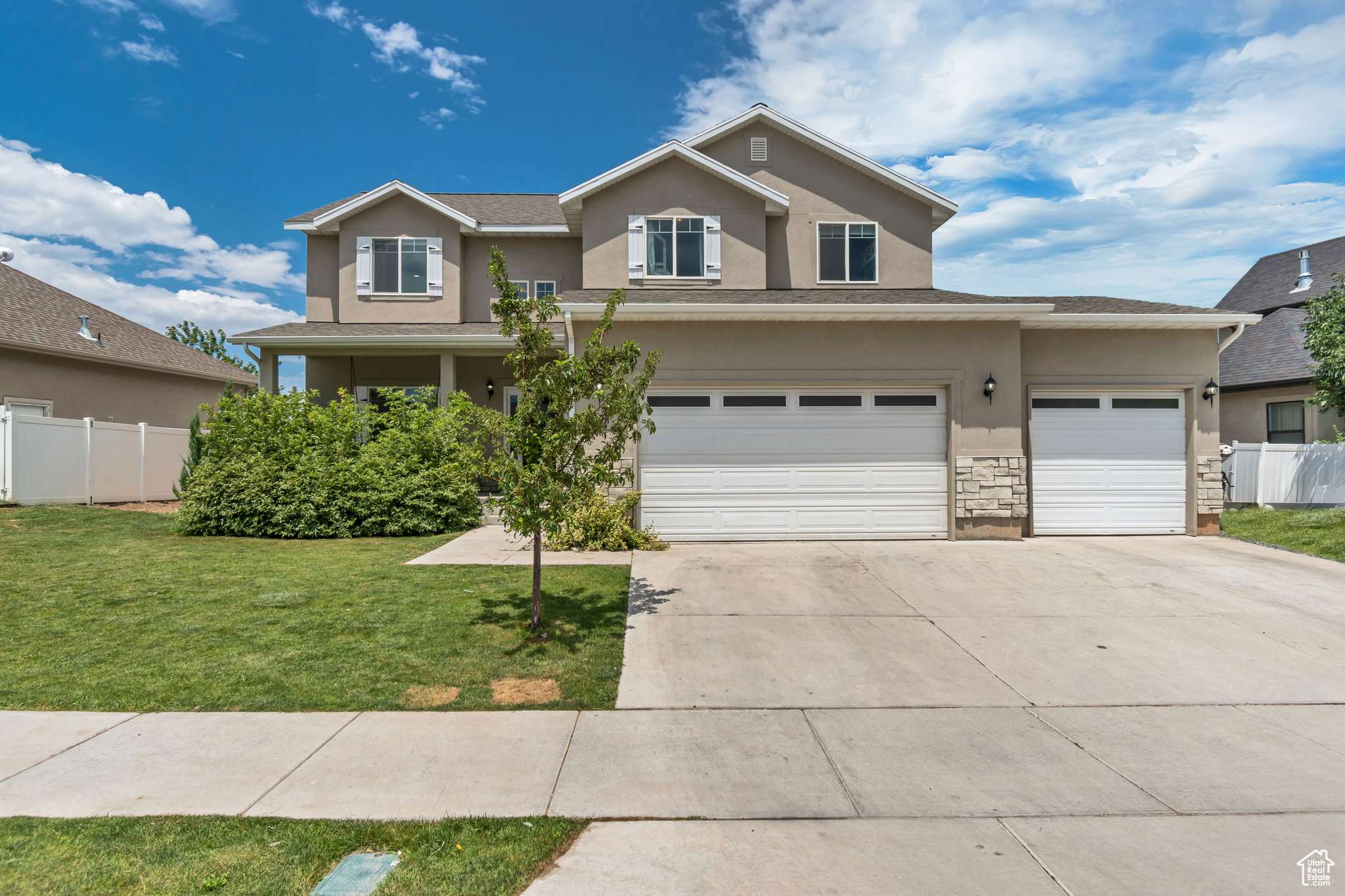 Santaquin, UT 84655,342 W ROYAL LAND DR