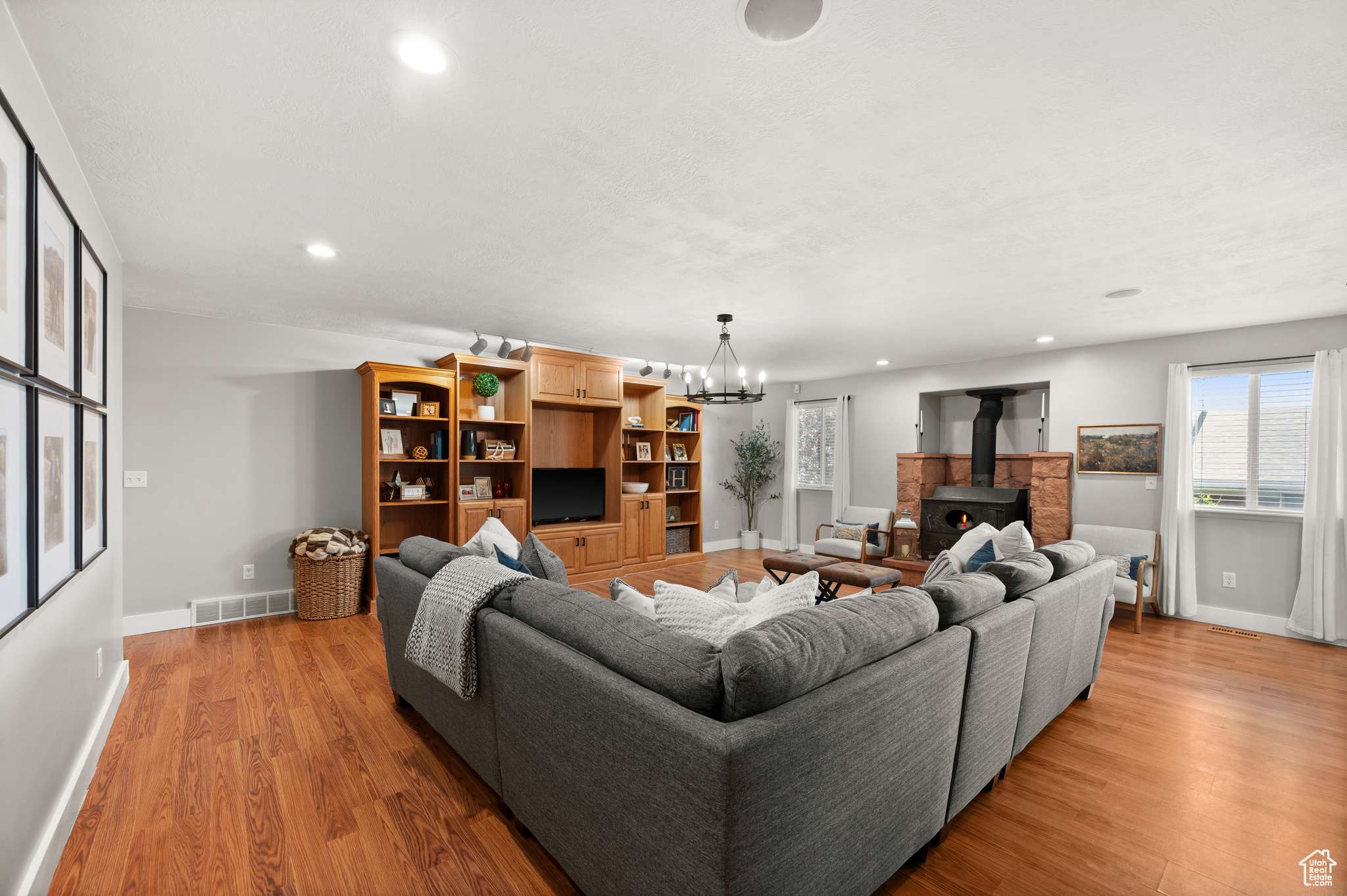 Cottonwood Heights, UT 84121,2188 E COUNTRY VIEW LN