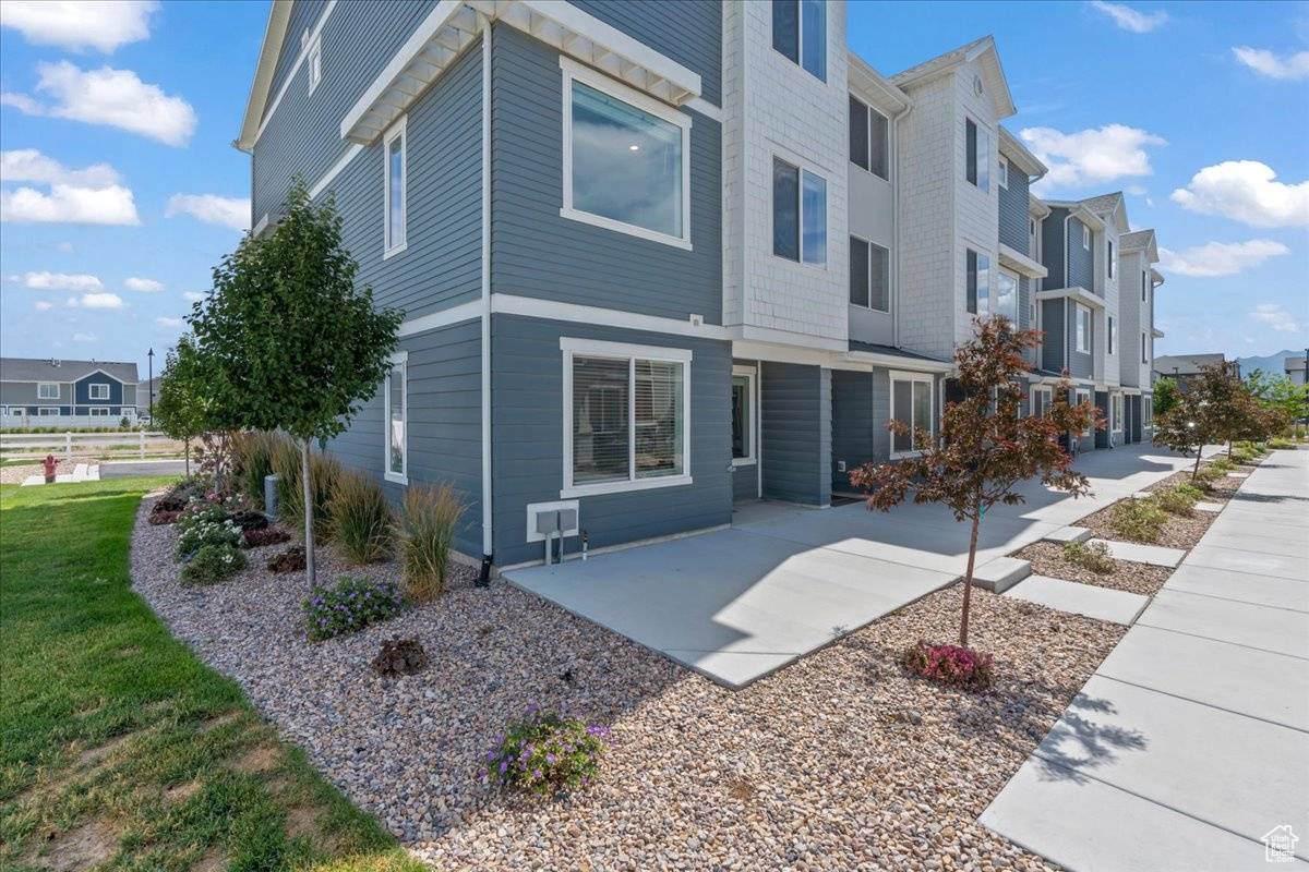 Saratoga Springs, UT 84045,1098 E VESSEL CT