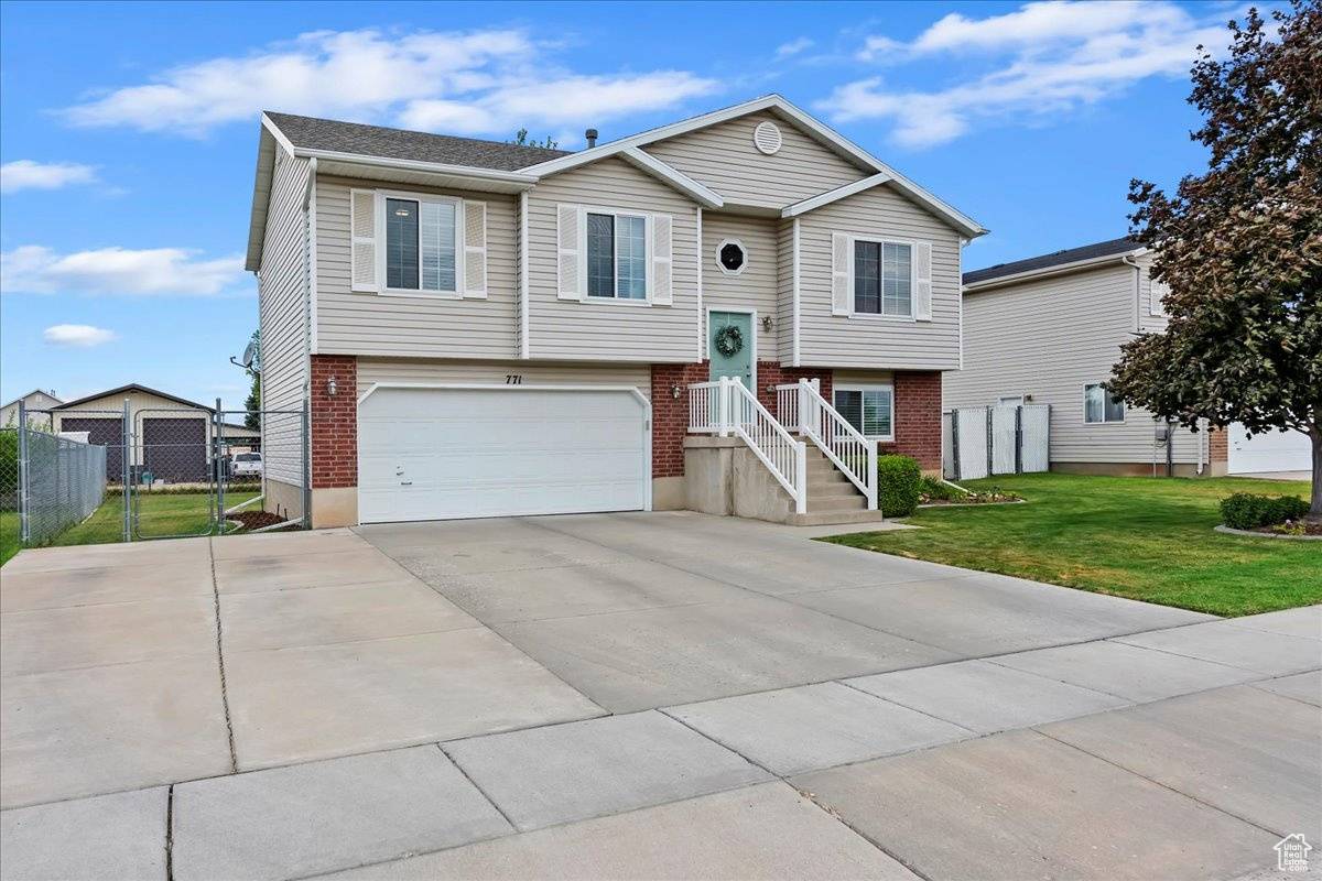 Clinton, UT 84015,771 N 1725 W