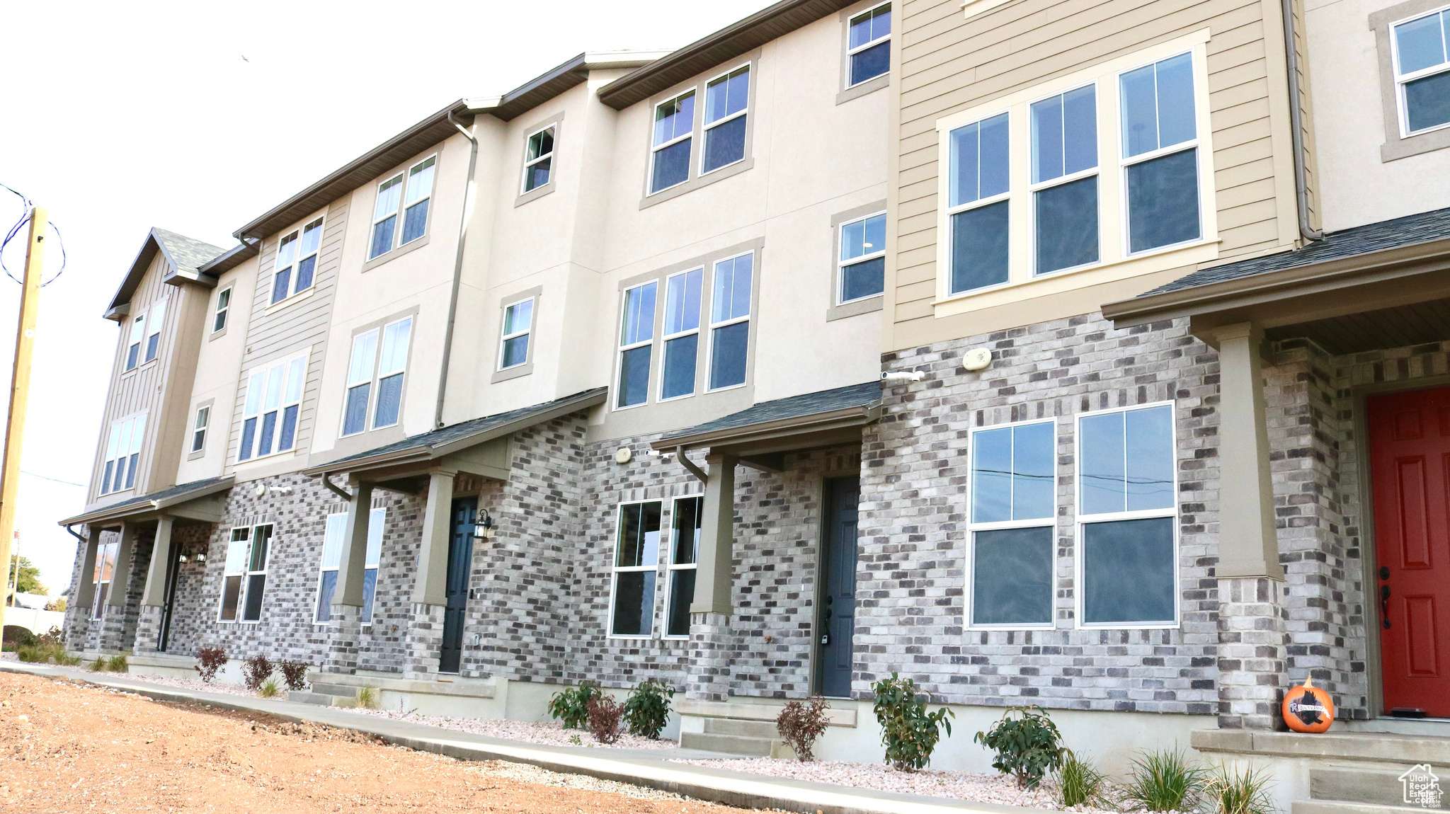 Layton, UT 84041,1688 N 1600 W #125