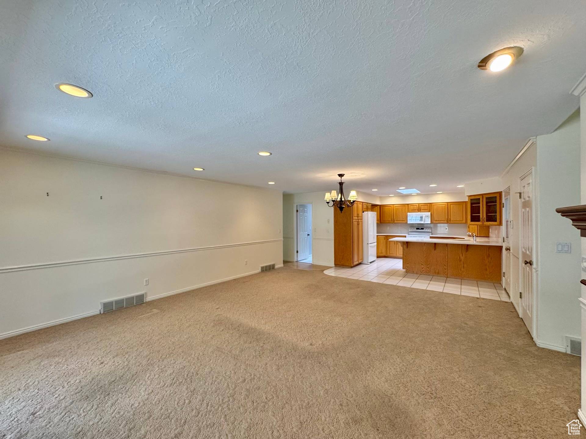 South Ogden, UT 84403,1341 E 5200 S