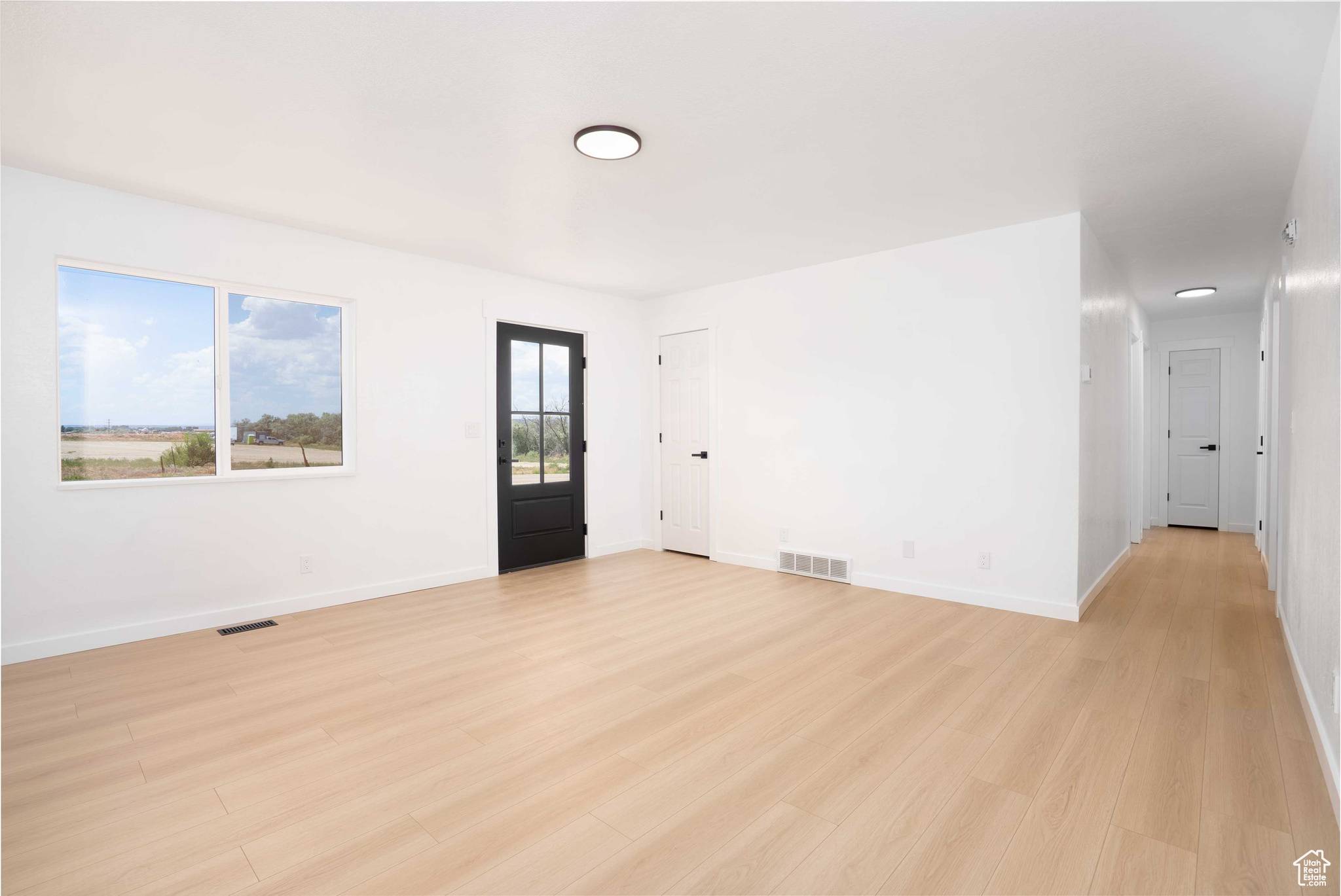 Roosevelt, UT 84066,3189 S 4000 W