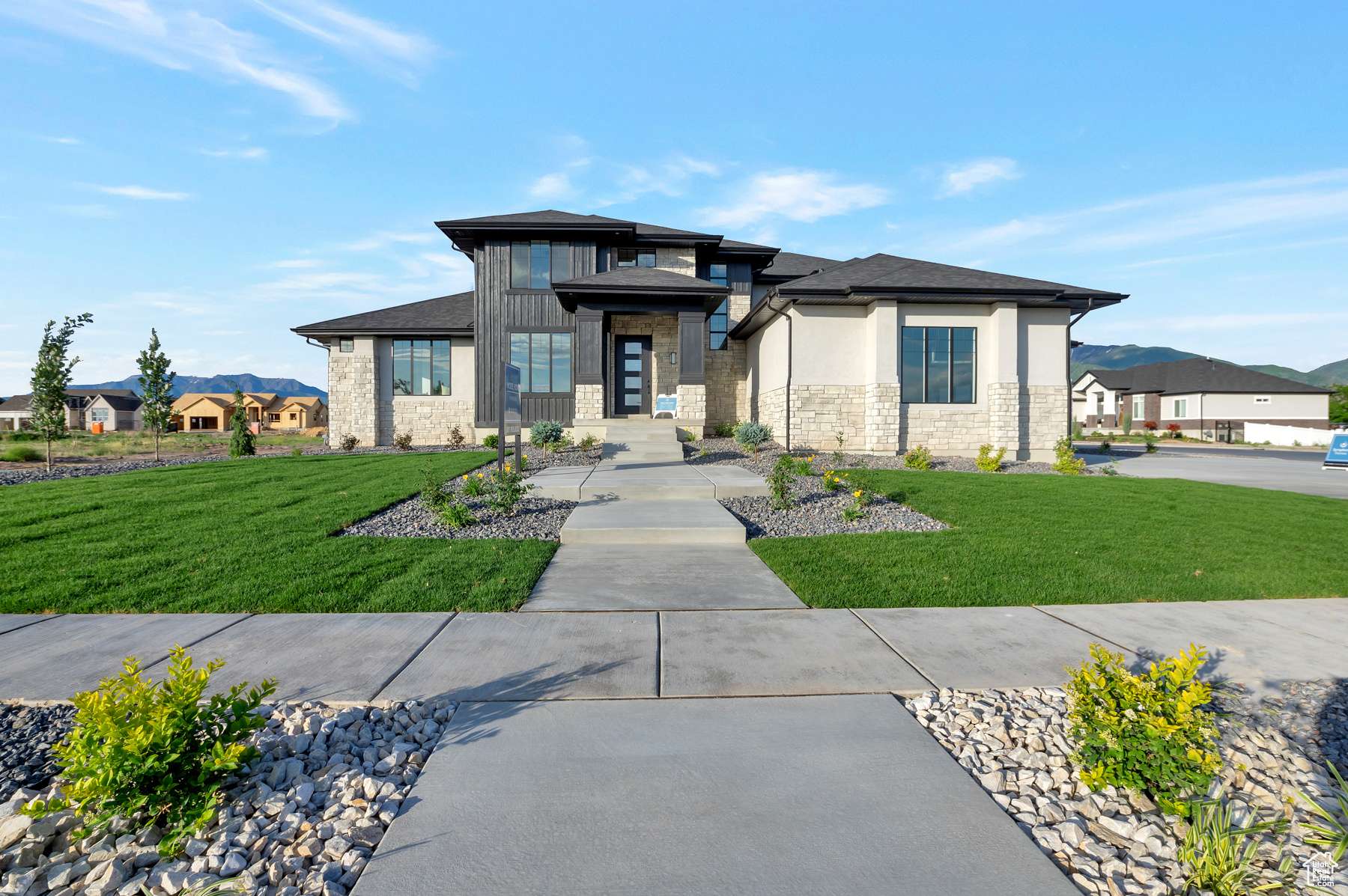 Kaysville, UT 84037,165 S FARMHOUSE CIR