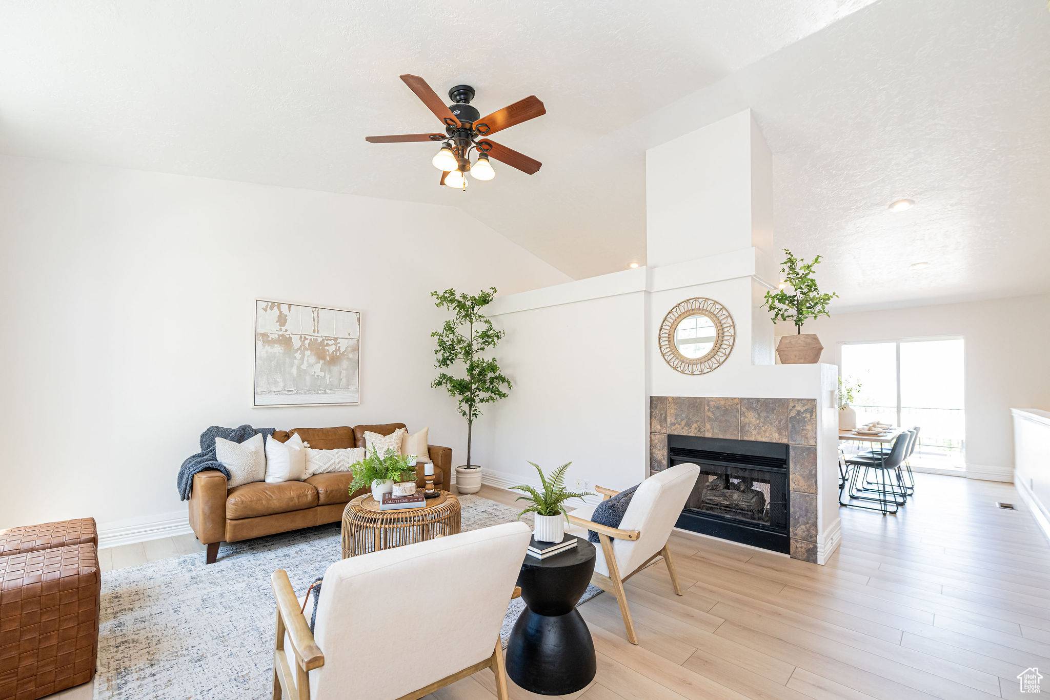 Draper, UT 84020,383 E MANTI DR S