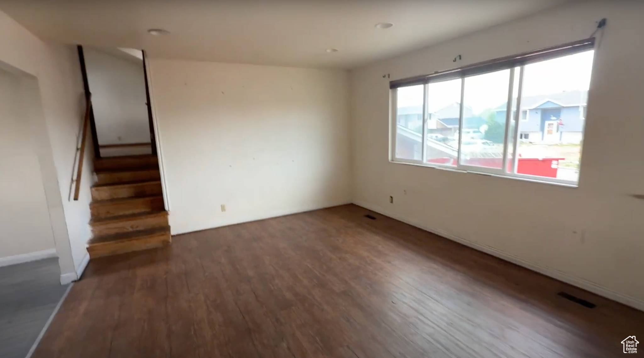 Salt Lake City, UT 84118,5329 W 5150 S