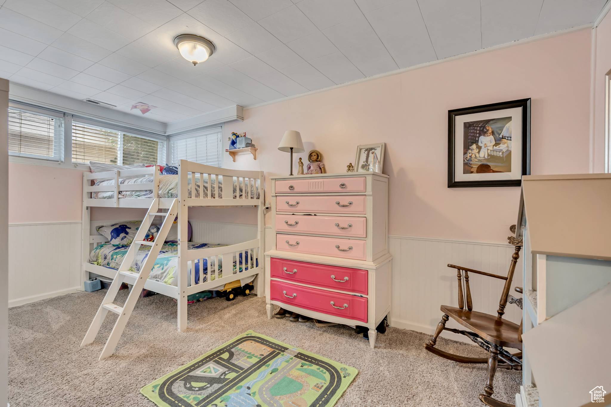 Woods Cross, UT 84087,1517 S 700 W