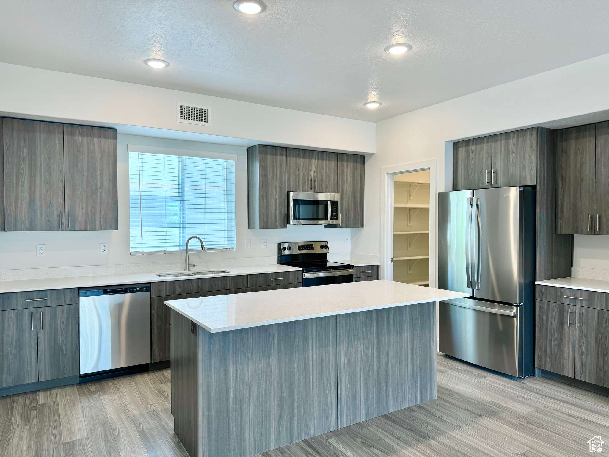 West Haven, UT 84401,2345 W MILES #D15