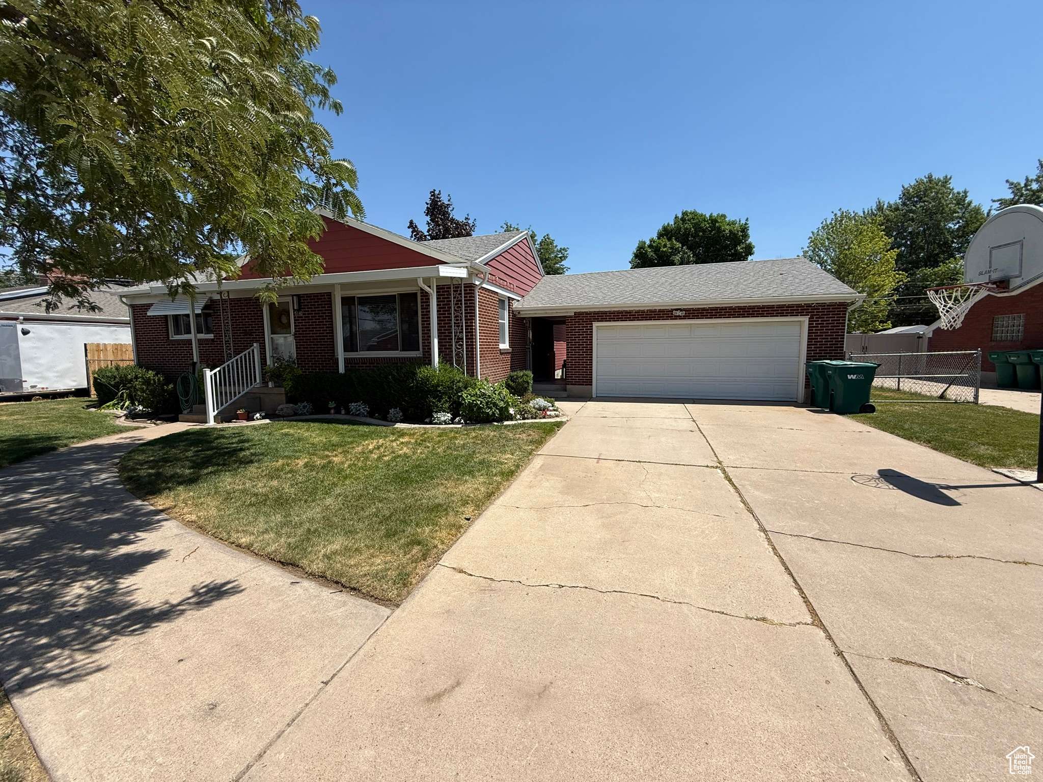Roy, UT 84067,5140 S 2175 W