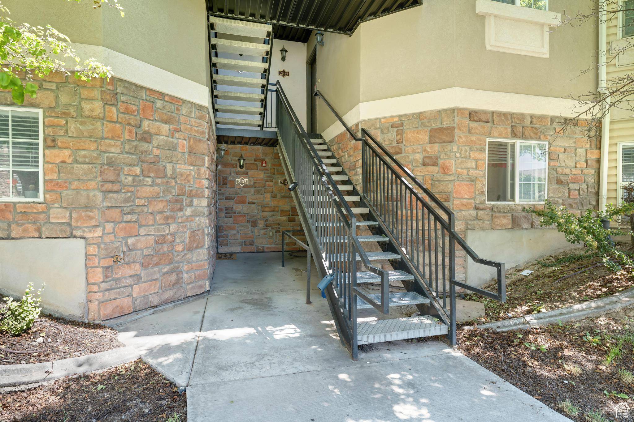 Saratoga Springs, UT 84045,2103 N AURORA WAY