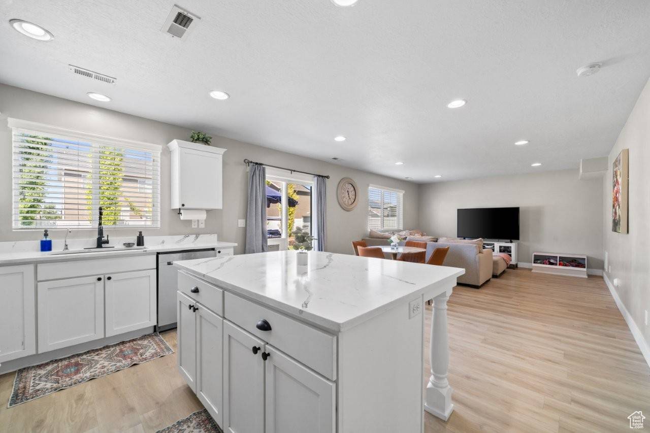 Syracuse, UT 84075,3634 S CREEK SIDE LN