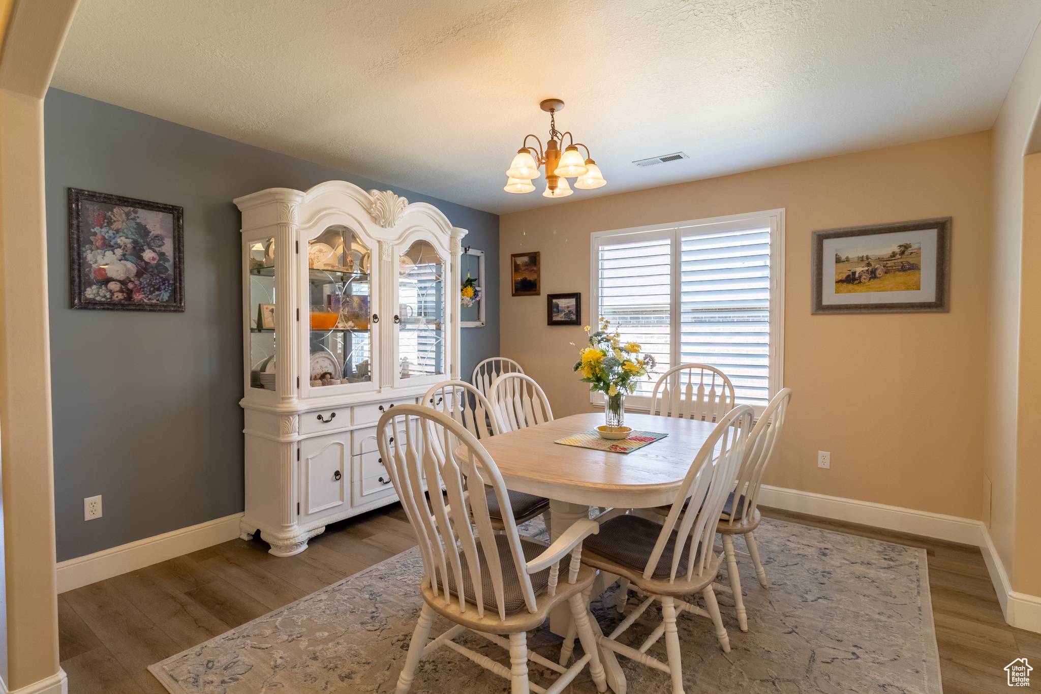 Riverdale, UT 84405,594 W 5450 S