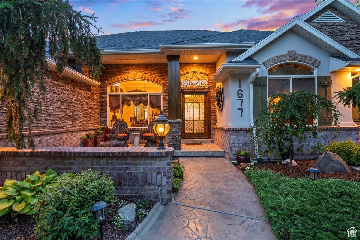 Draper, UT 84020,1677 E WYLIE LN