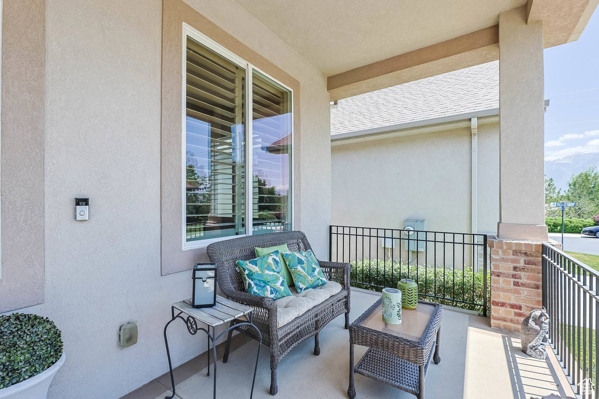 South Jordan, UT 84095,1524 W FOLIAGE LN