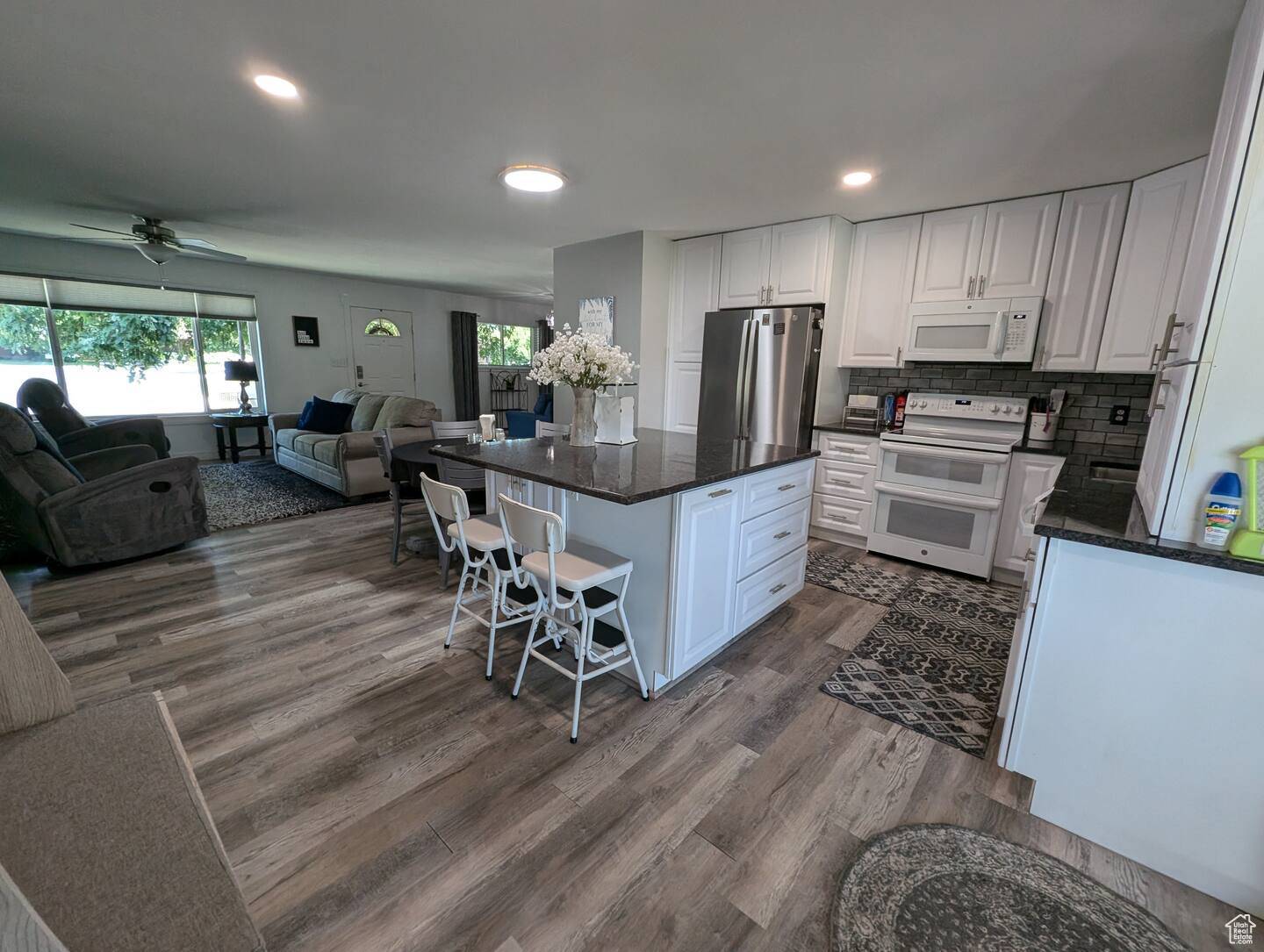 Woods Cross, UT 84087,1704 S SORRENTO DR