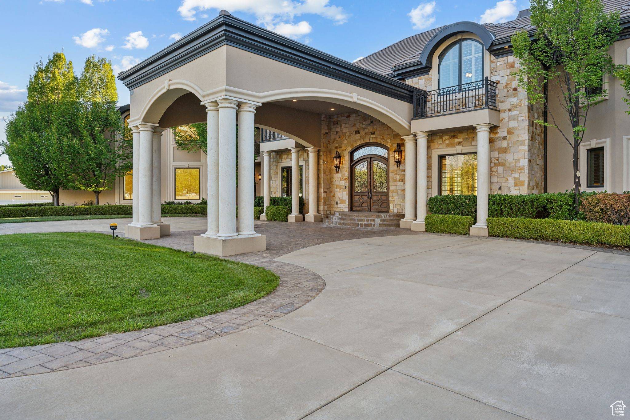Lindon, UT 84042,271 N 400 E