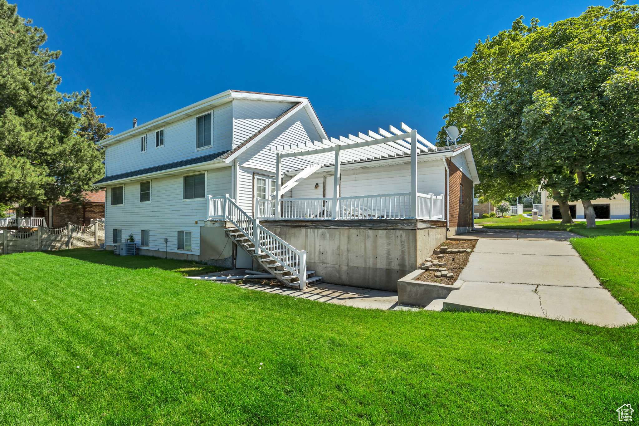 Bountiful, UT 84010,1936 S 800 E