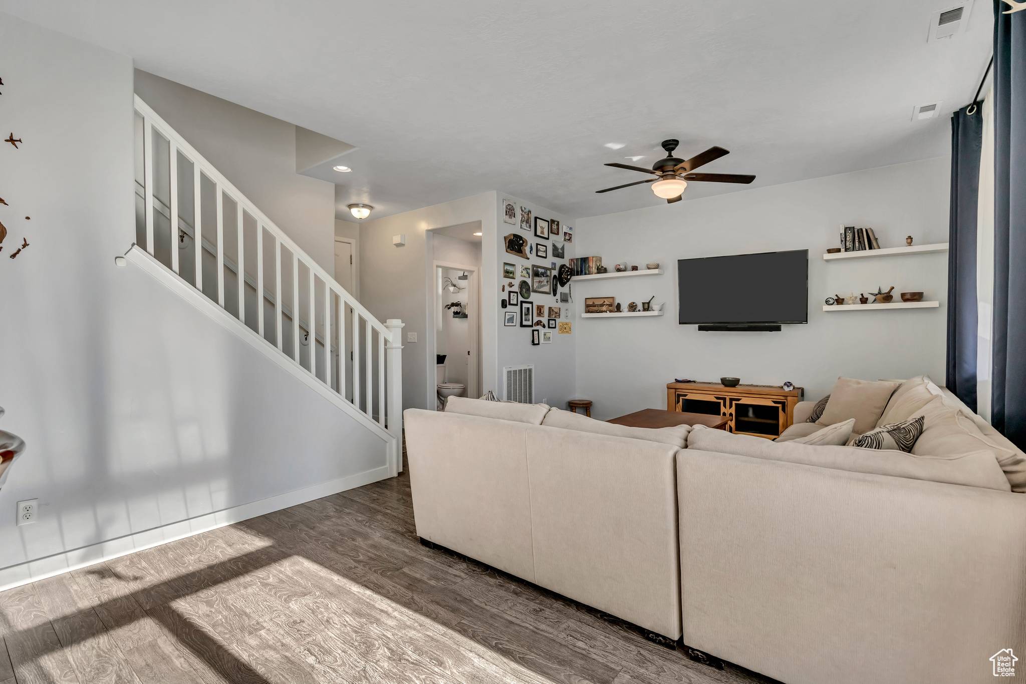 North Salt Lake, UT 84054,1046 W STONEHAVEN DR