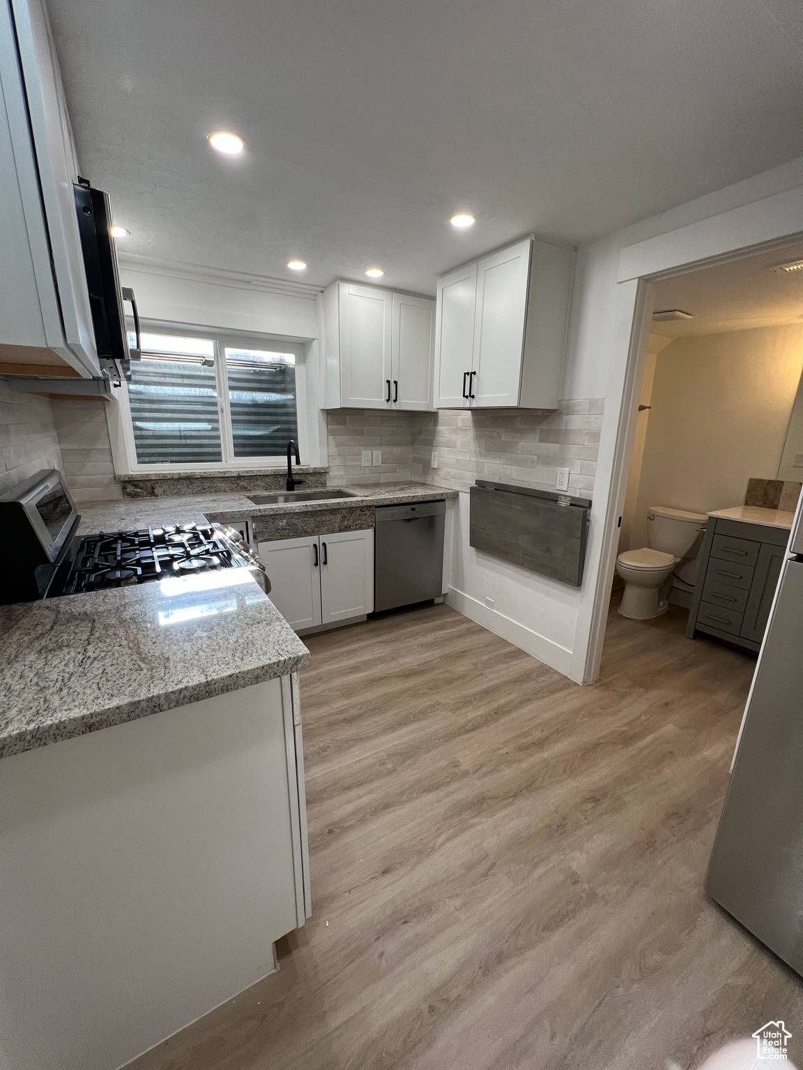 Holladay, UT 84117,1874 E CRESTHILL DR S #BSMT