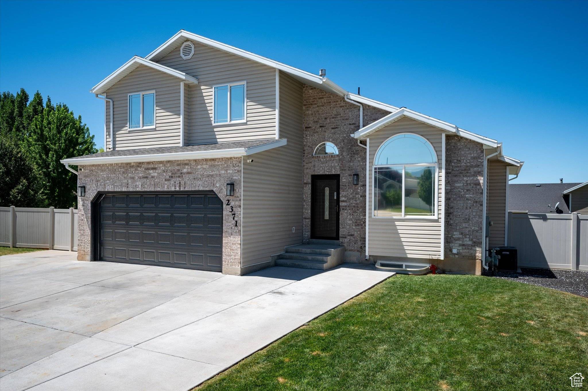 Clinton, UT 84015,2371 N 1110 W