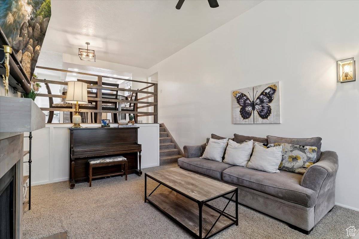 South Ogden, UT 84403,5659 WOODSHIRE CT