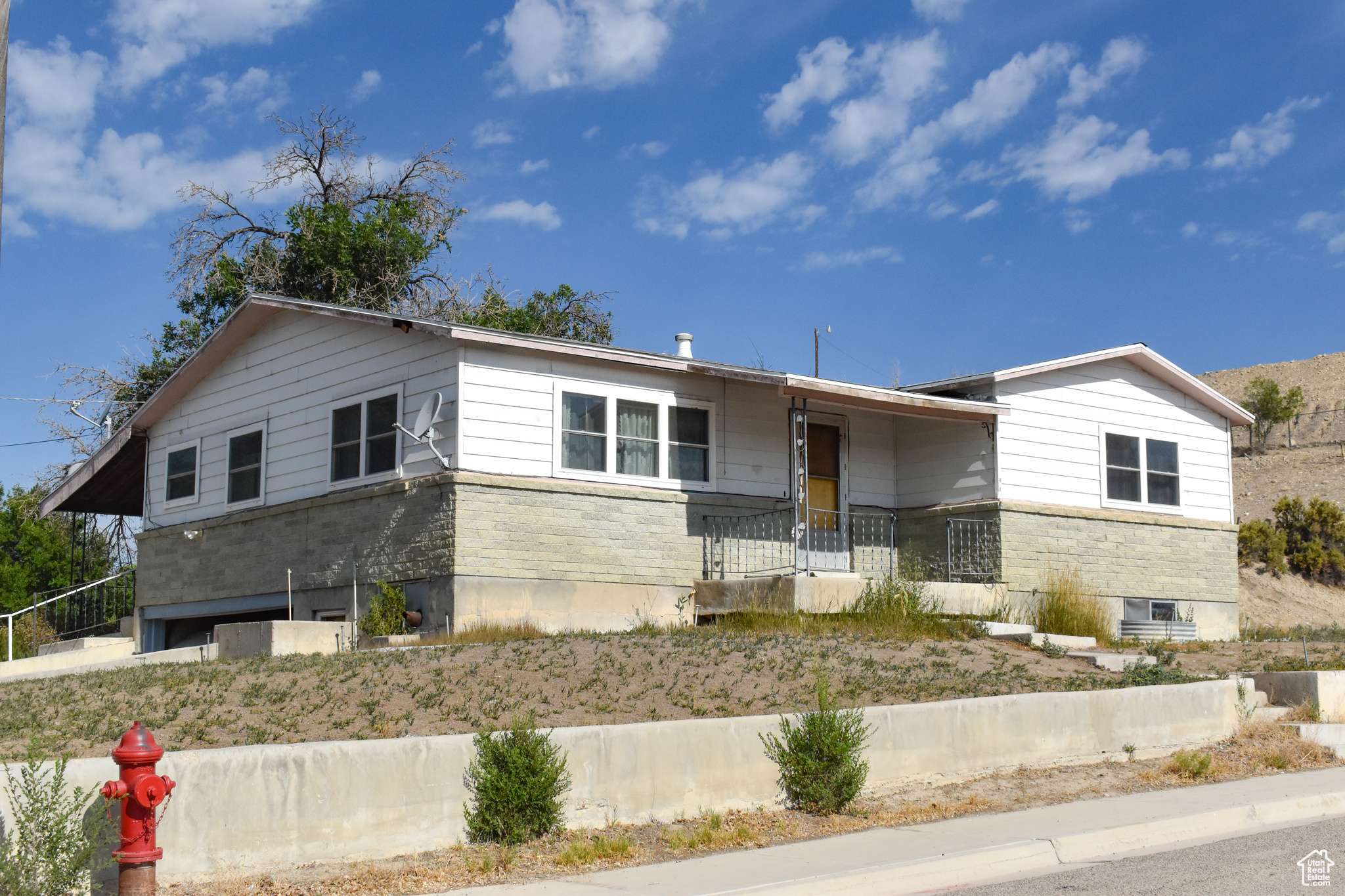 Castle Dale, UT 84513,215 N CENTER ST