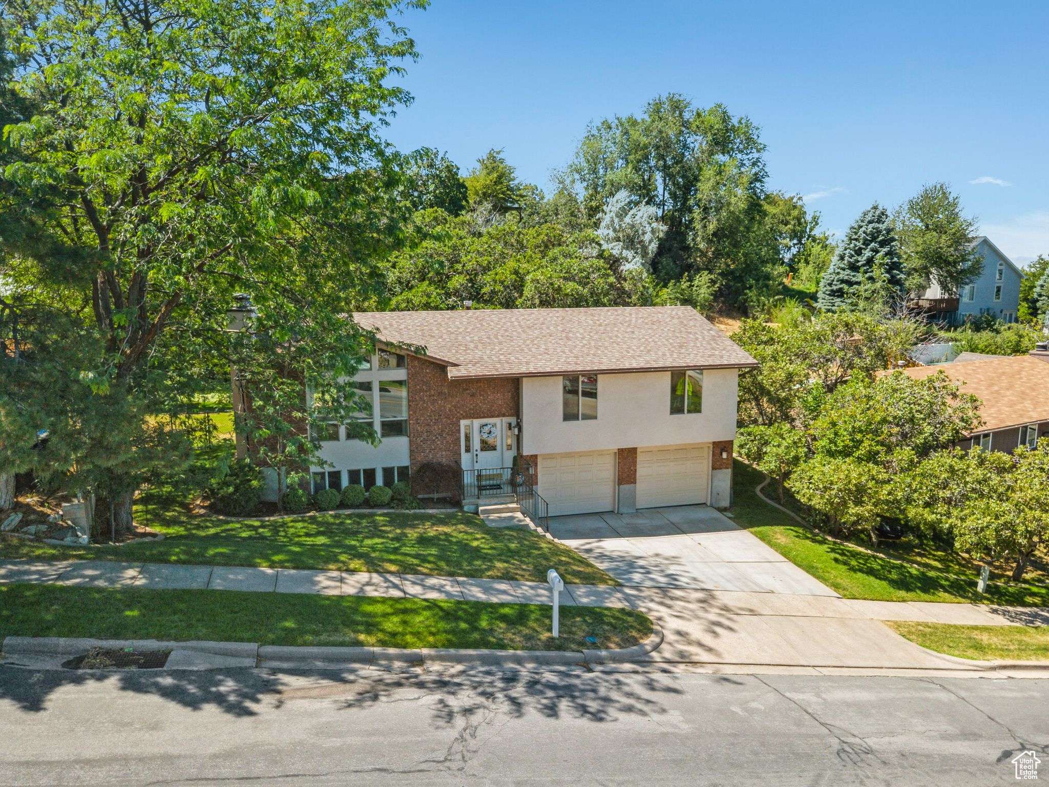 Bountiful, UT 84010,784 E 2150 S