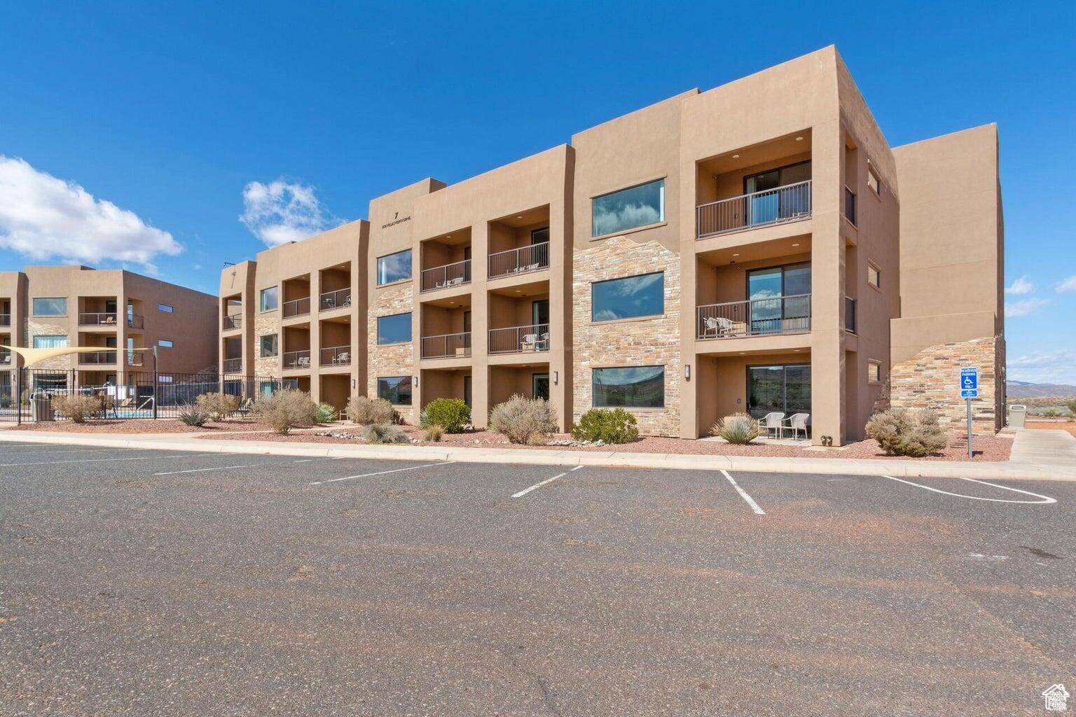 Hurricane, UT 84737,5160 W VILLAS DR N #6306
