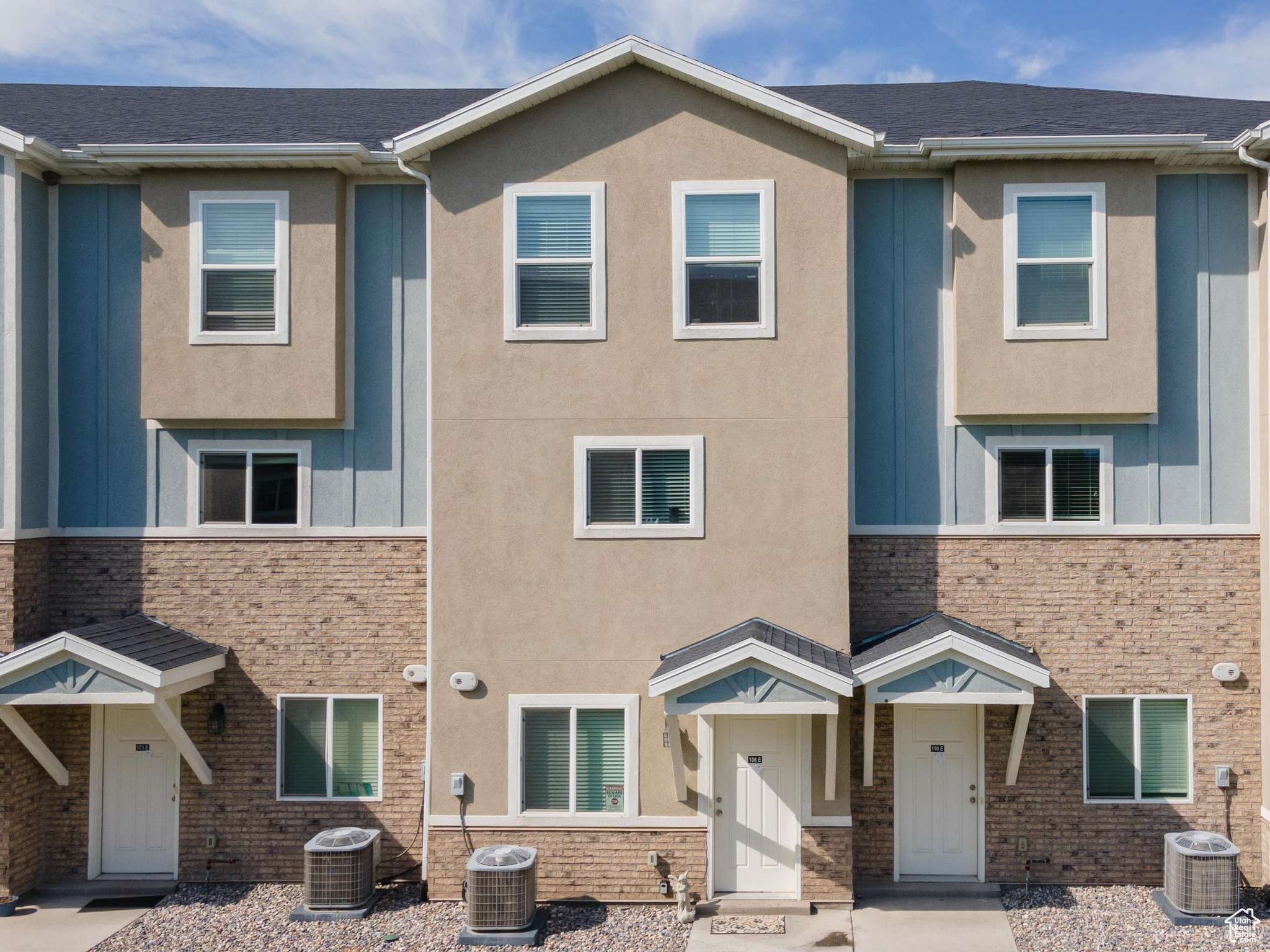 Vineyard, UT 84059,96 E 670 N