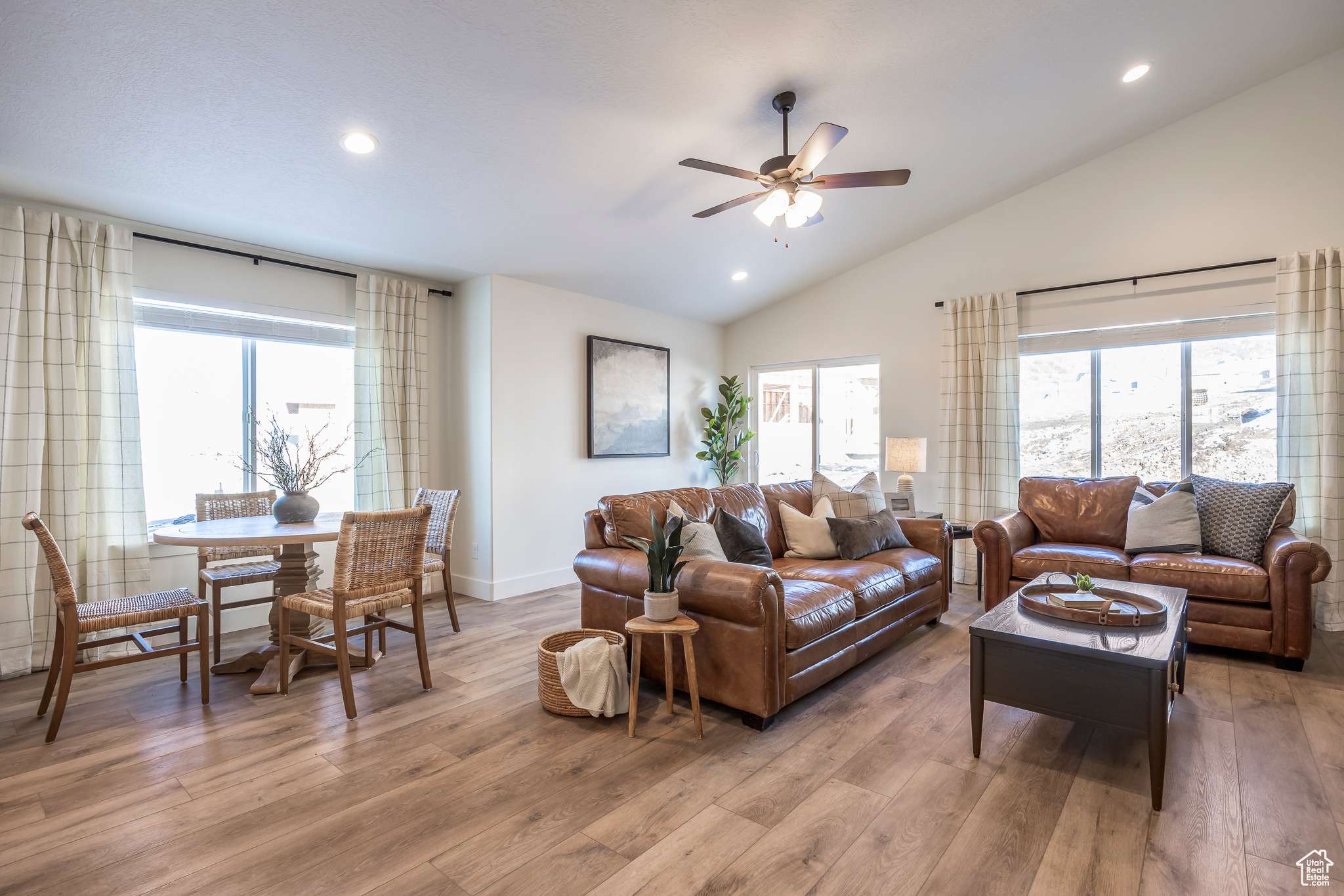 Santaquin, UT 84655,160 S 940 E