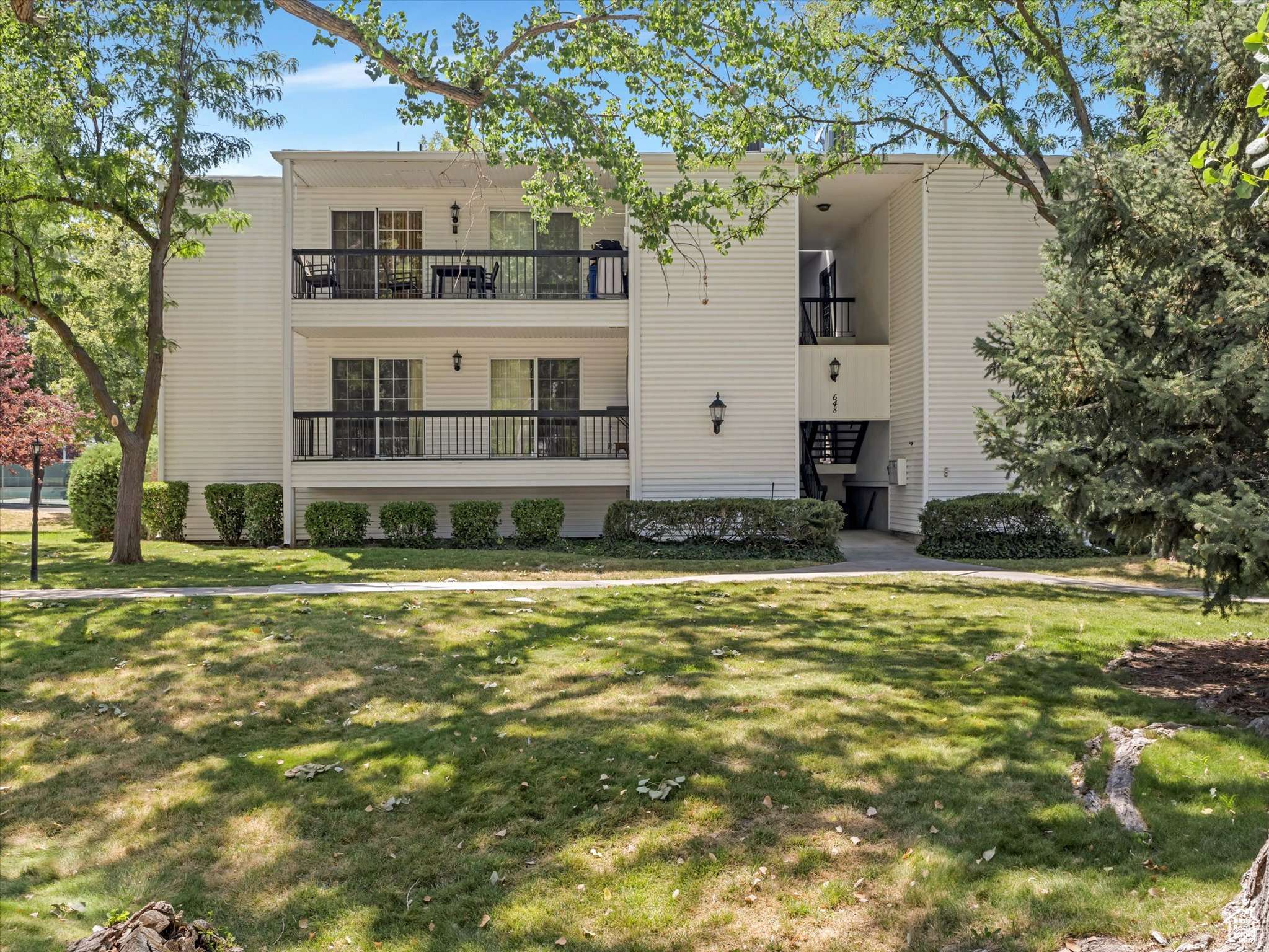Salt Lake City, UT 84107,648 E 4065 S #E