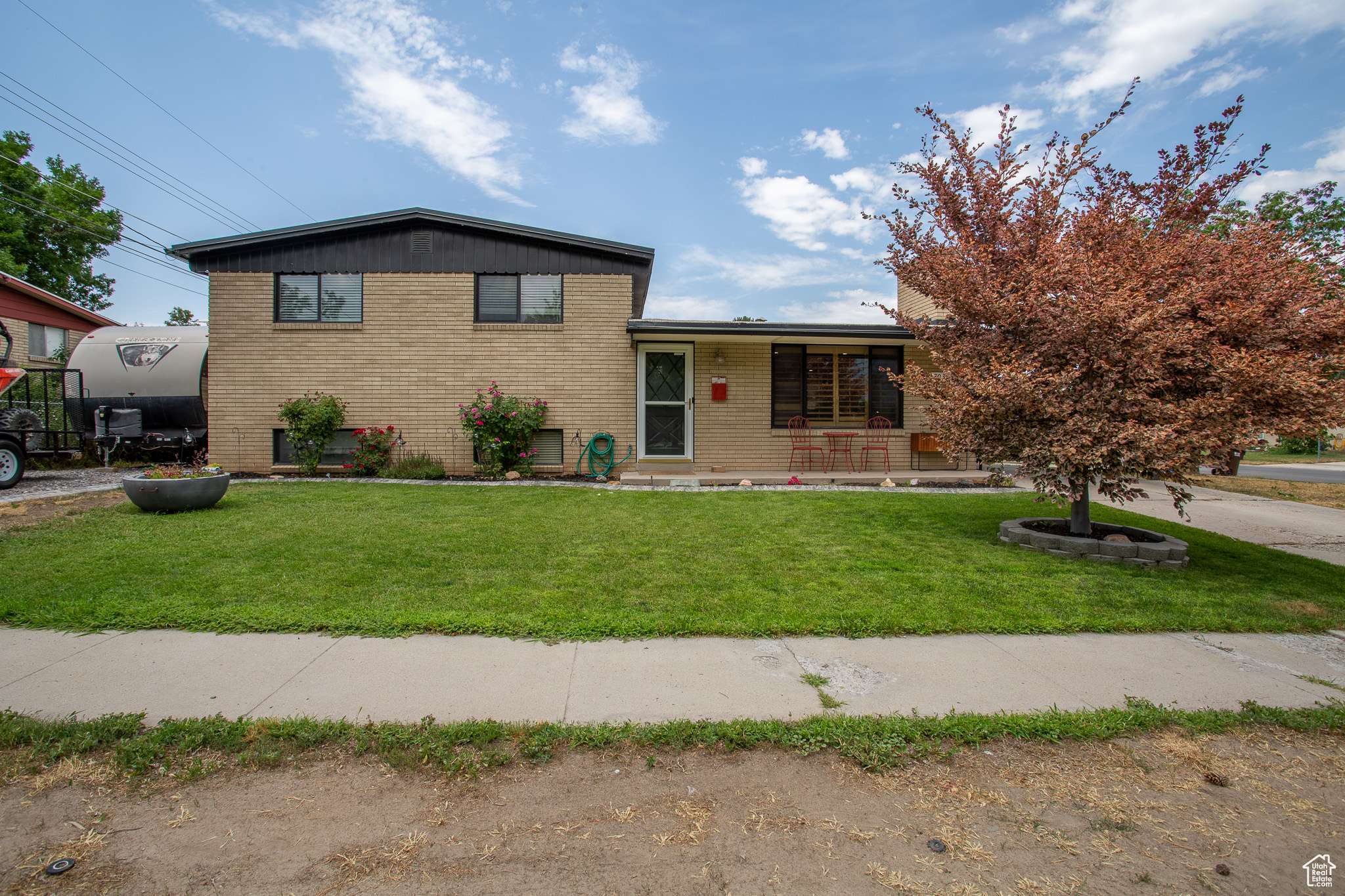 Midvale, UT 84047,7032 S 160 E