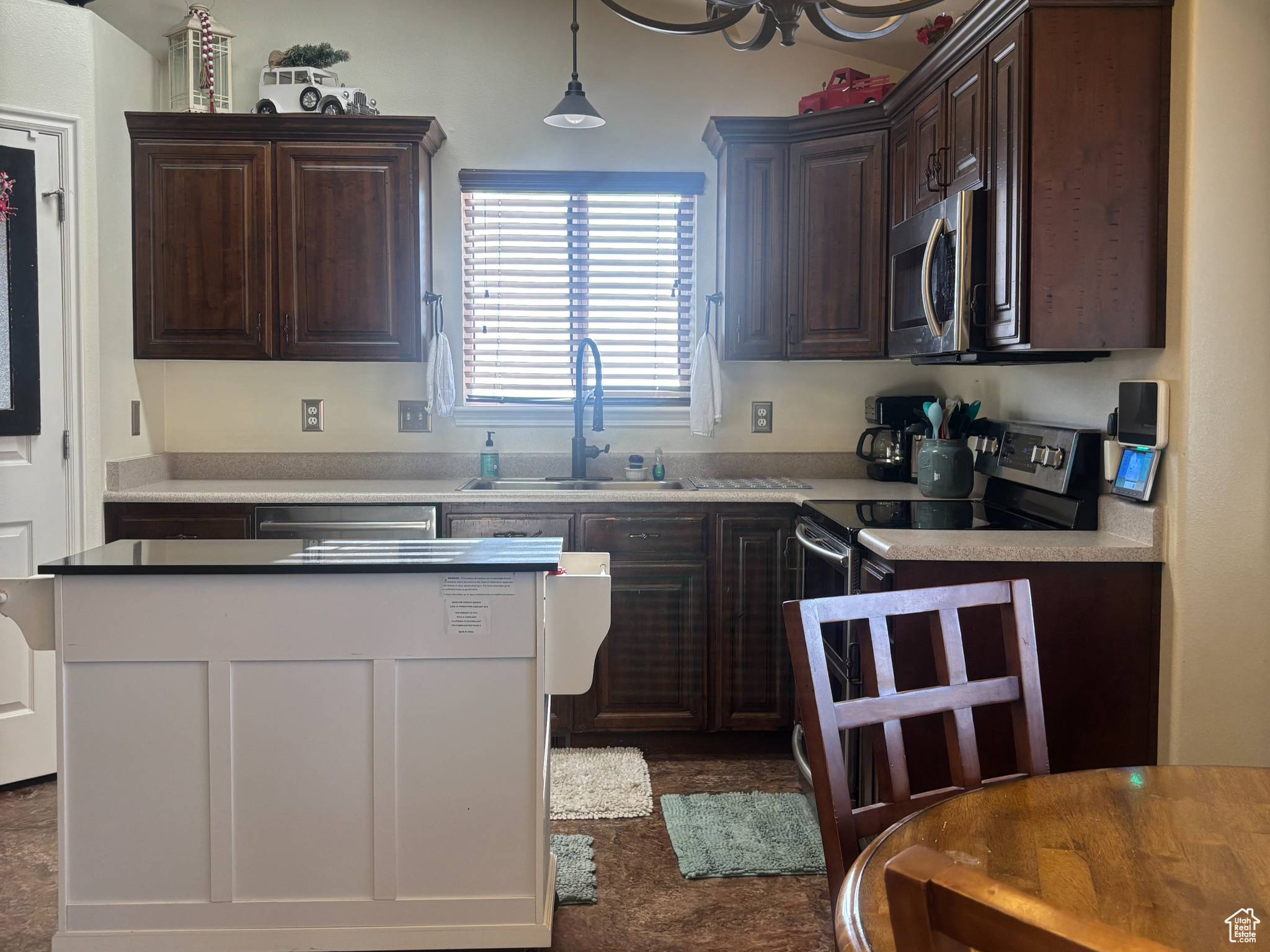 Eagle Mountain, UT 84005,1855 E BOULDER ST