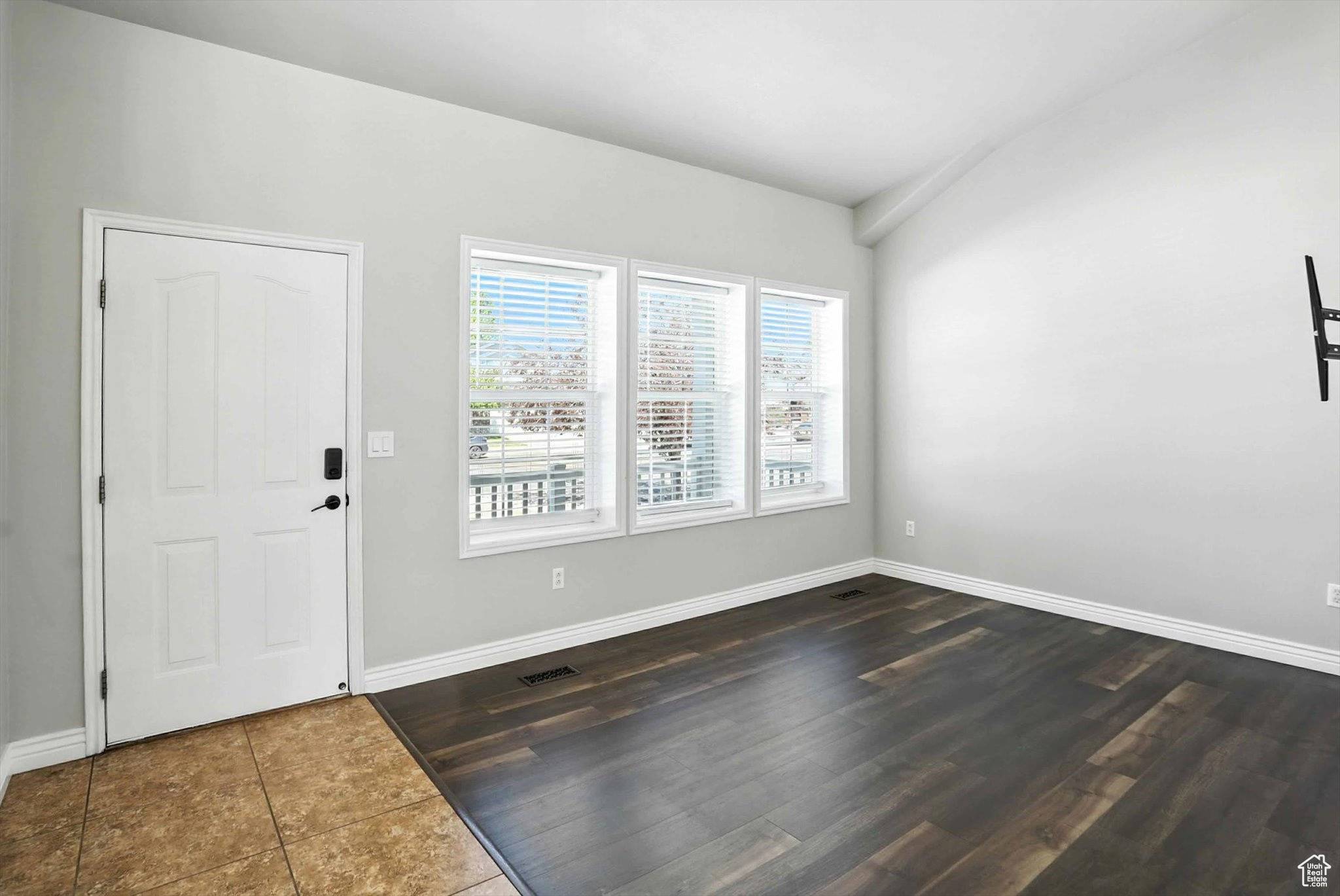 Layton, UT 84041,68 N 935 W