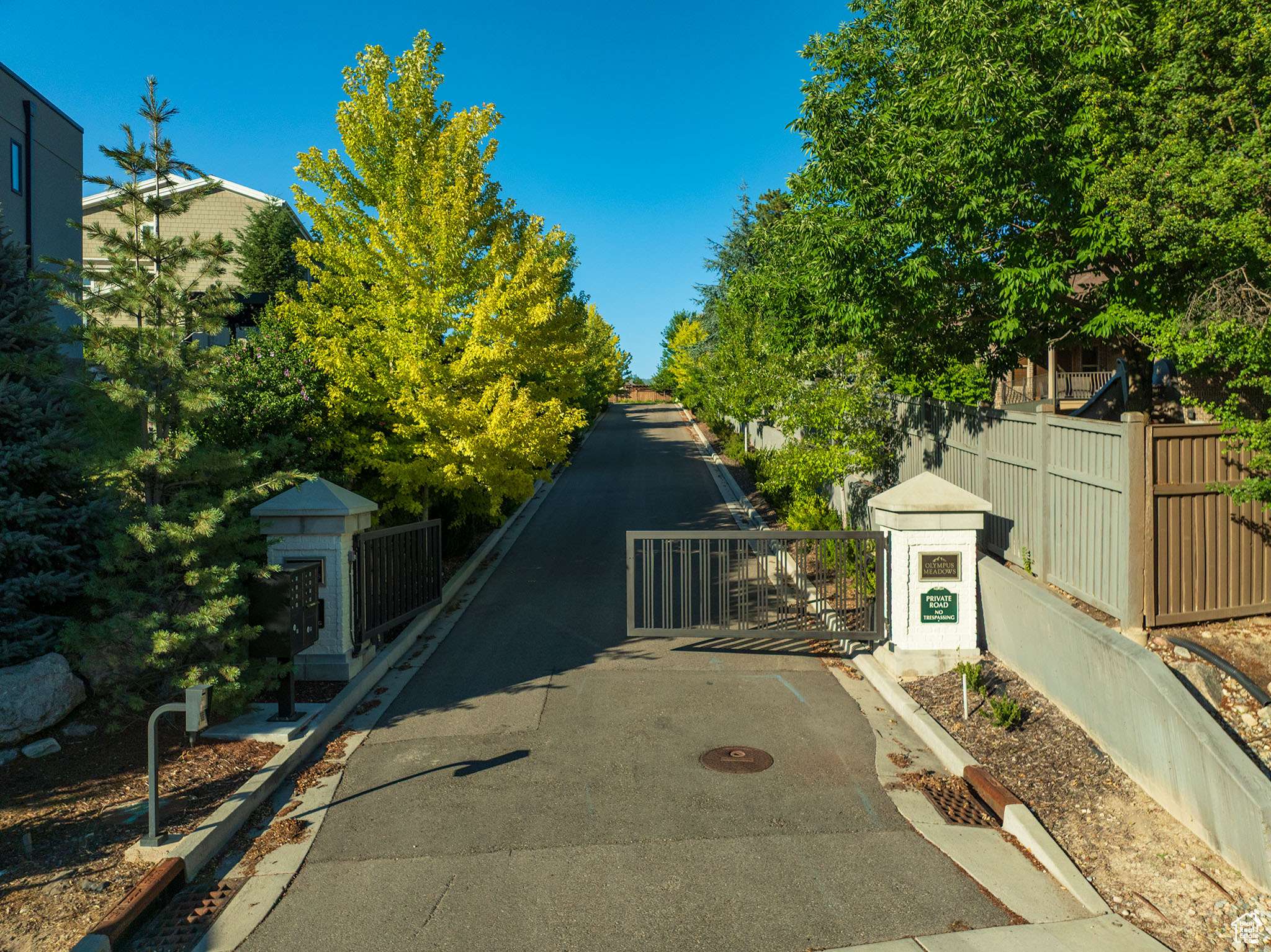 Holladay, UT 84124,1922 E OLYMPUS GROVE LN S #1