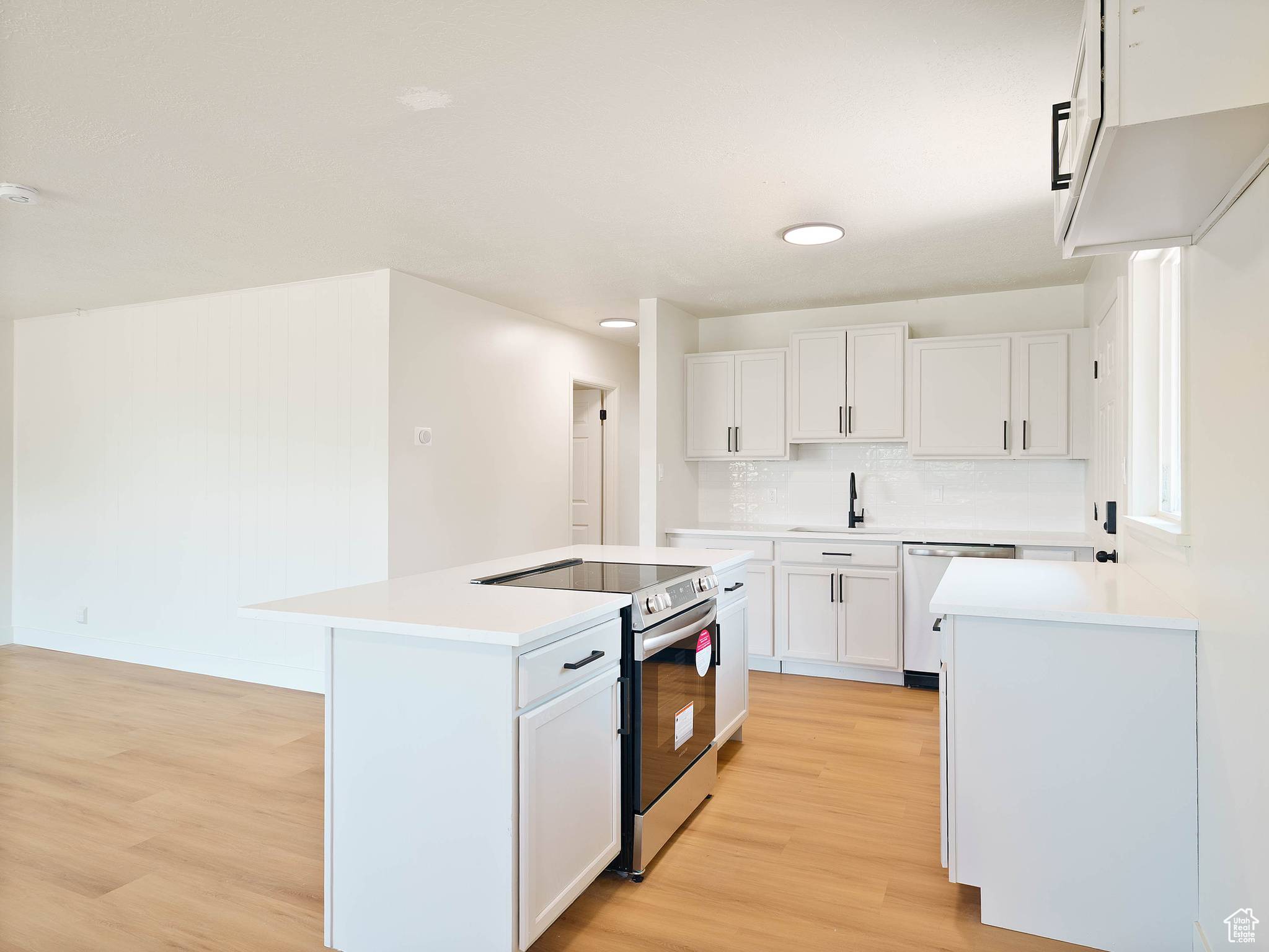 Salt Lake City, UT 84116,1118 N 1400 W